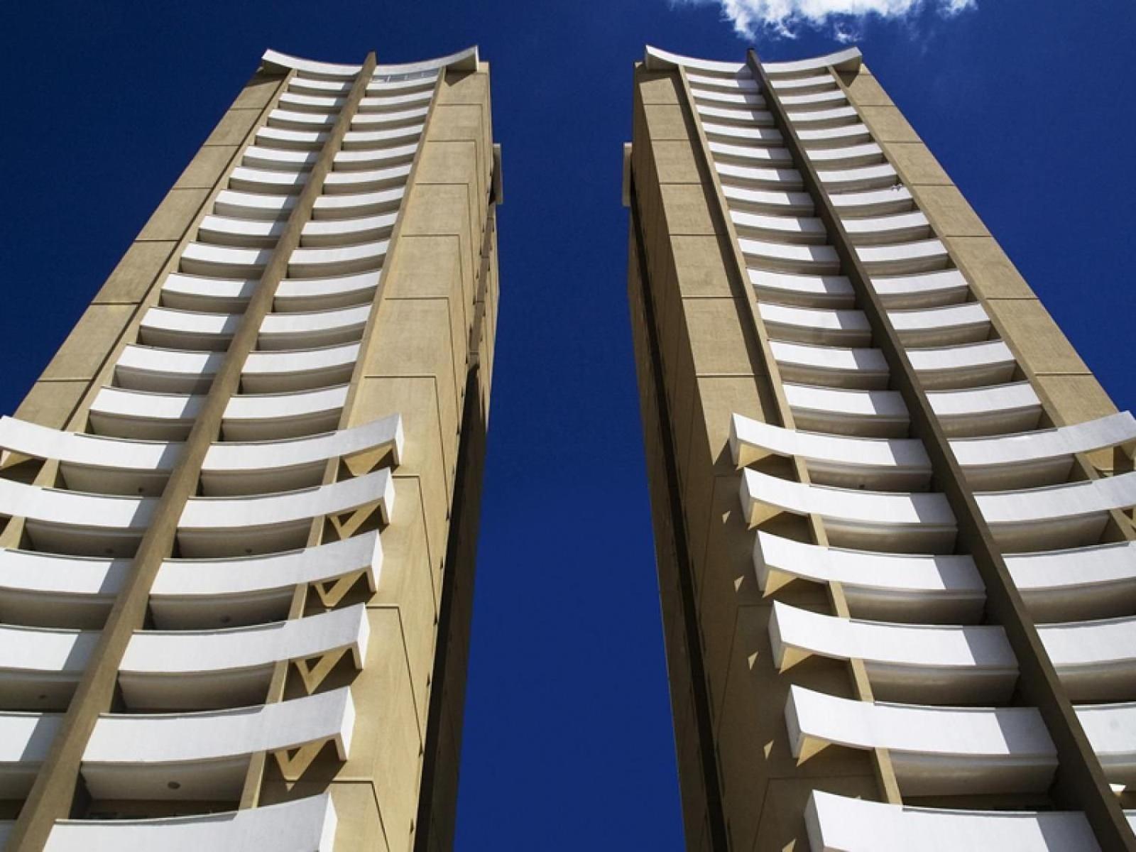 Unique Residence, close to Park and Shopping Flamboyant