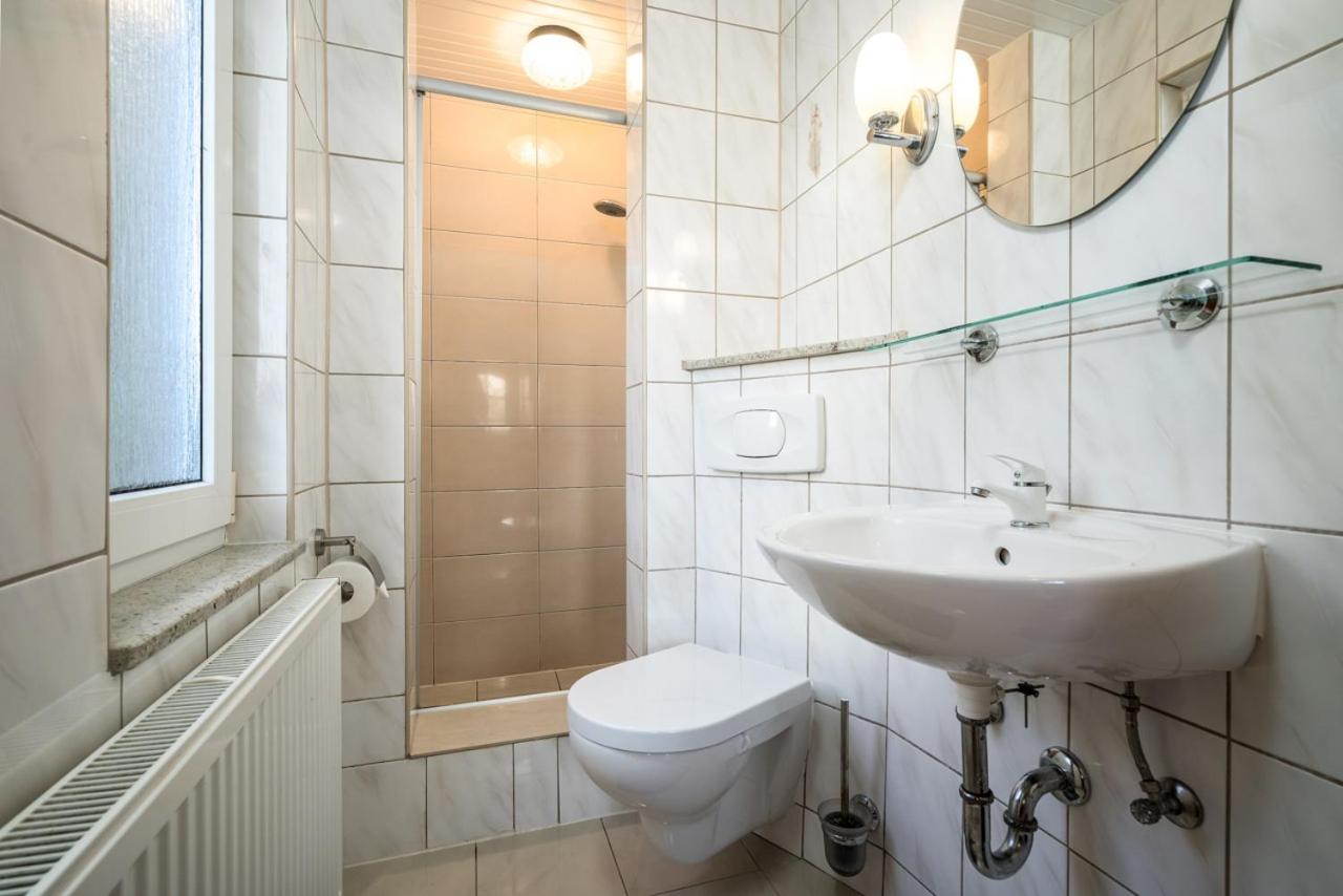 Ferienhaus Haus am See mit Wassergrundstück