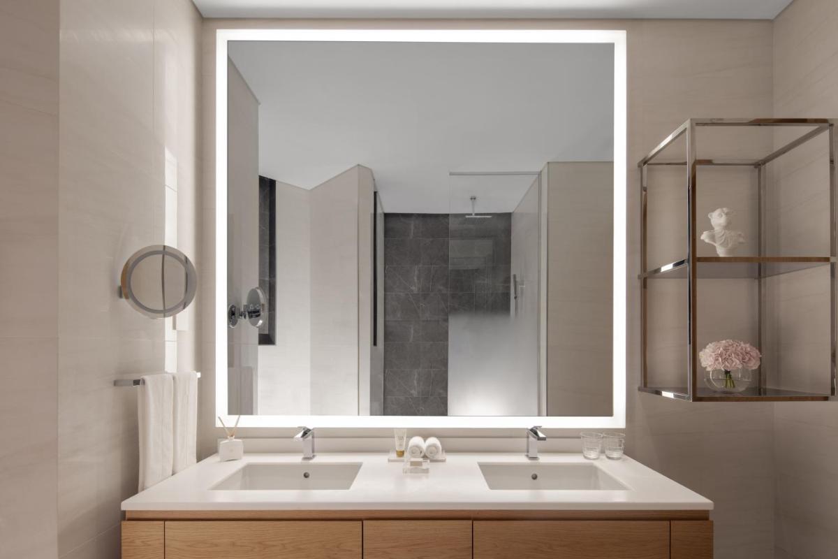 YOUR STAY Apartments at the SLS Residence