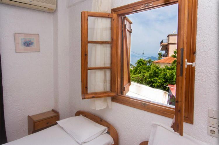 Thaleia view photo 3