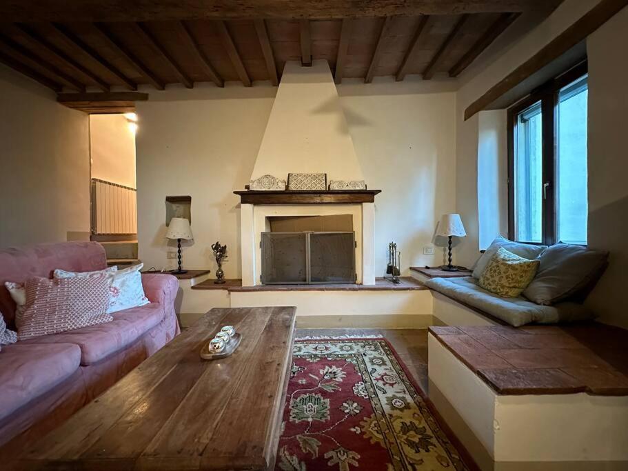Fraai landhuis in het groene hart van Umbrië view 5