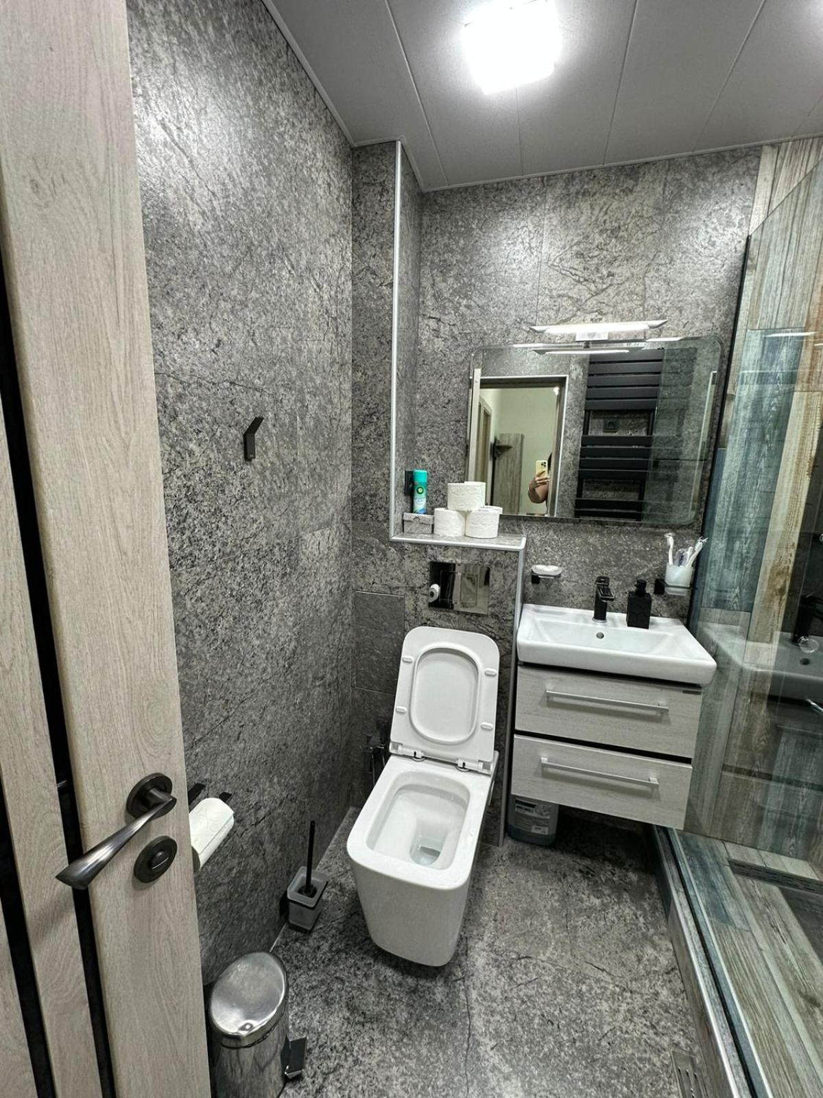 Christina's Stylish Stay at Shinararner 6 / 1, Ajapniak, Yerevan