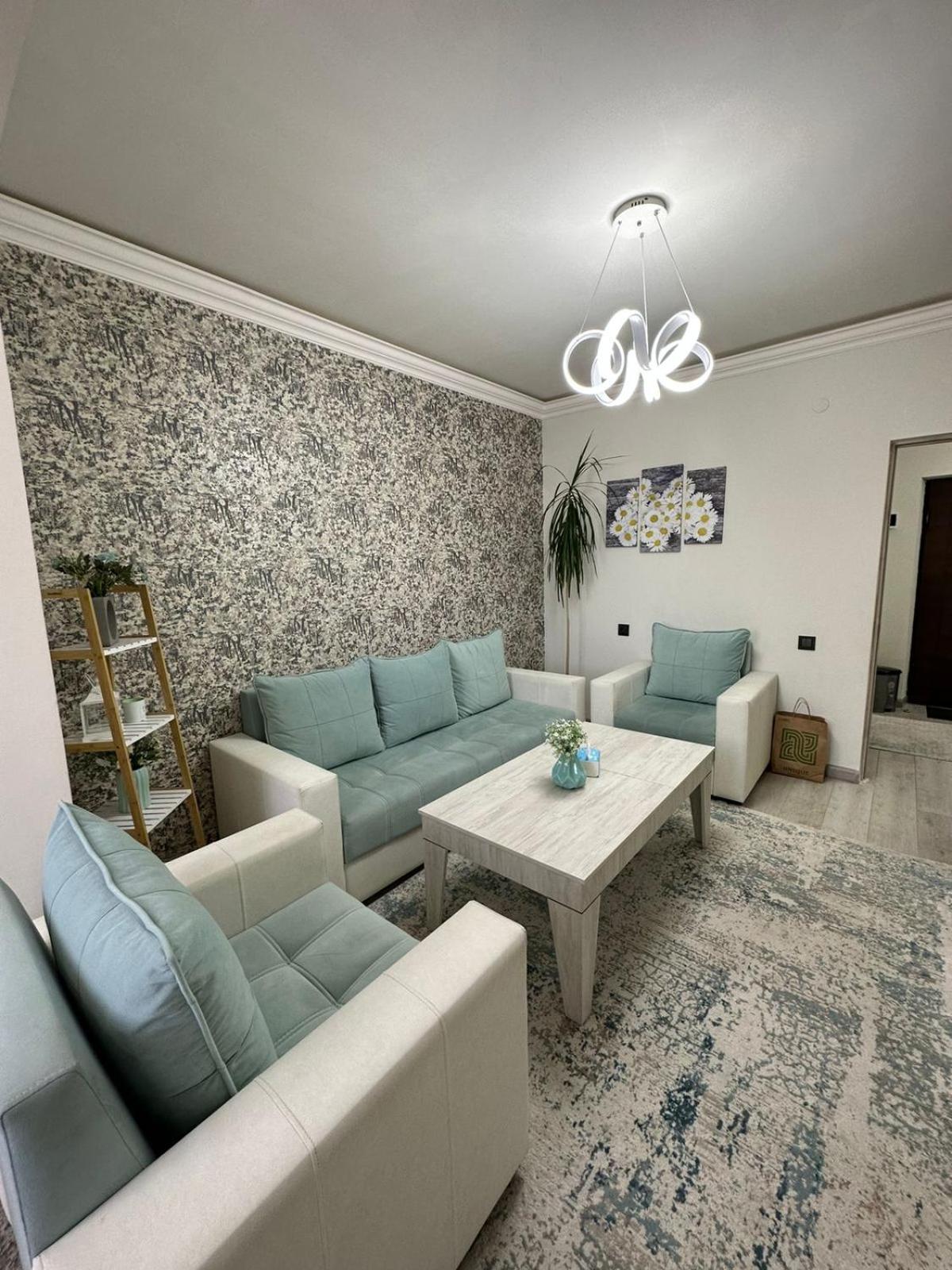 Christina's Stylish Stay at Shinararner 6 / 1, Ajapniak, Yerevan
