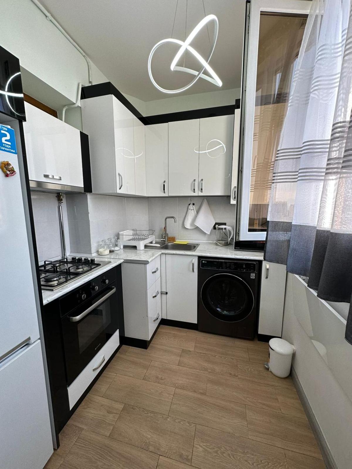 Christina's Stylish Stay at Shinararner 6 / 1, Ajapniak, Yerevan