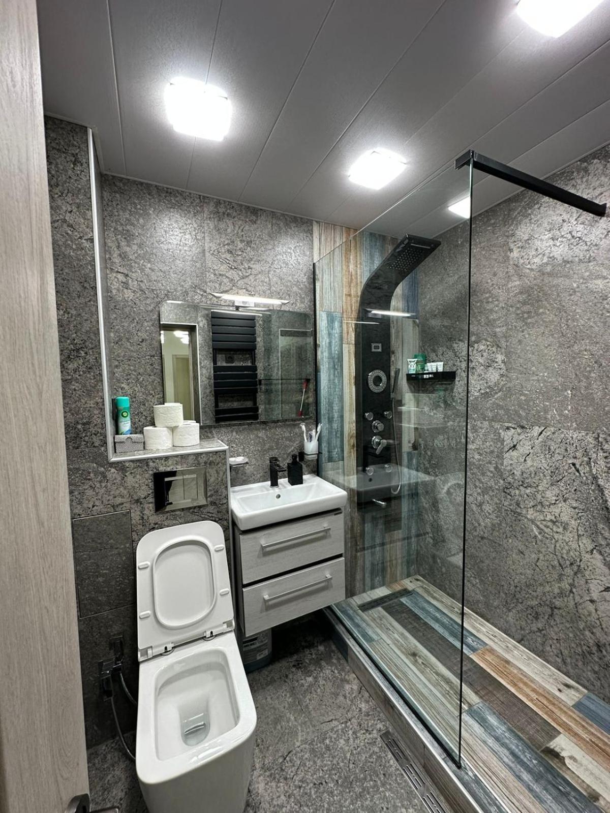 Christina's Stylish Stay at Shinararner 6 / 1, Ajapniak, Yerevan