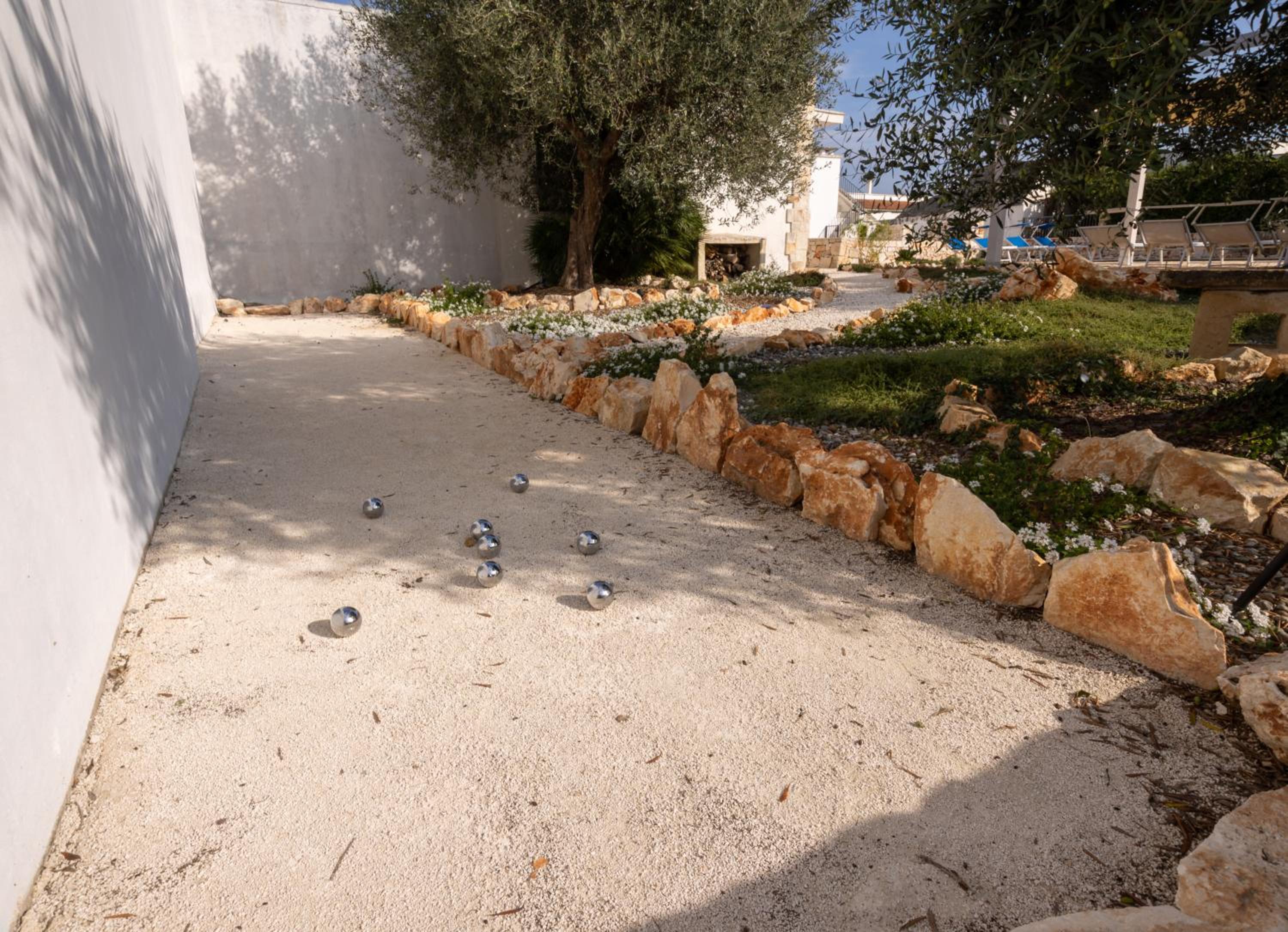 Villa with Trullo and Pool, Alberobello