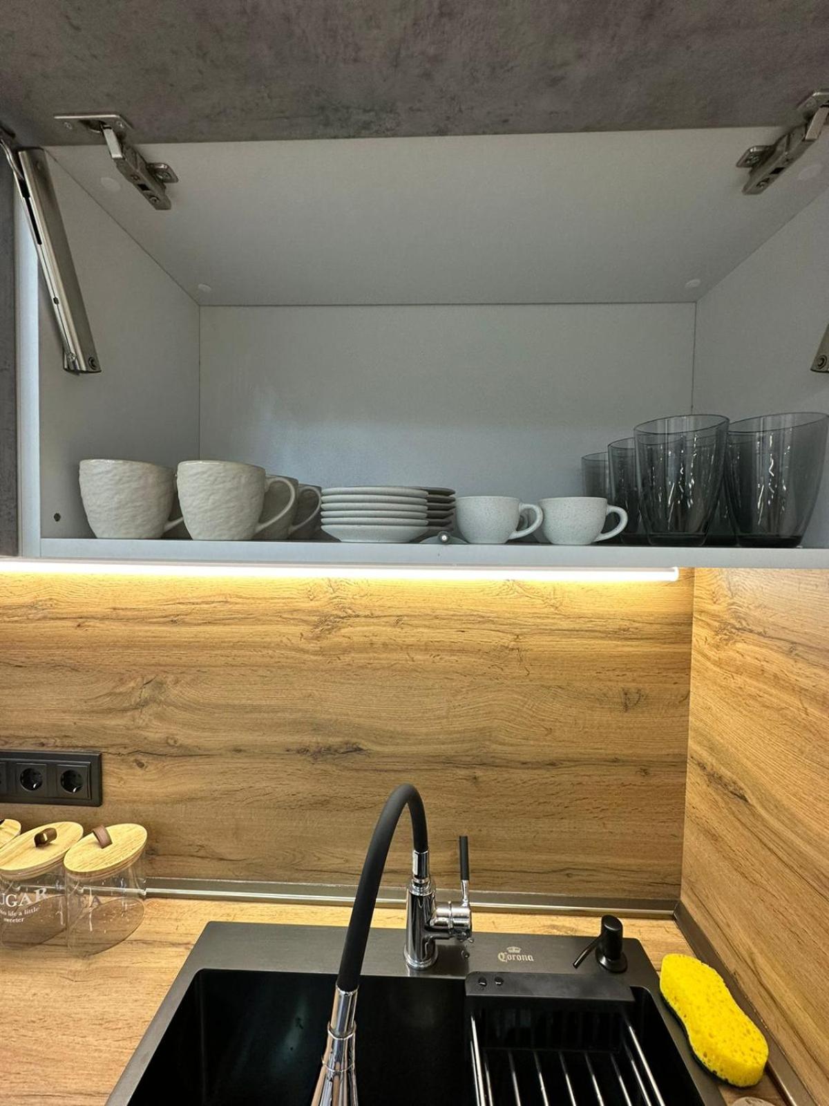 Christina's Stylish Stay at Leningradyan 52, Yerevan