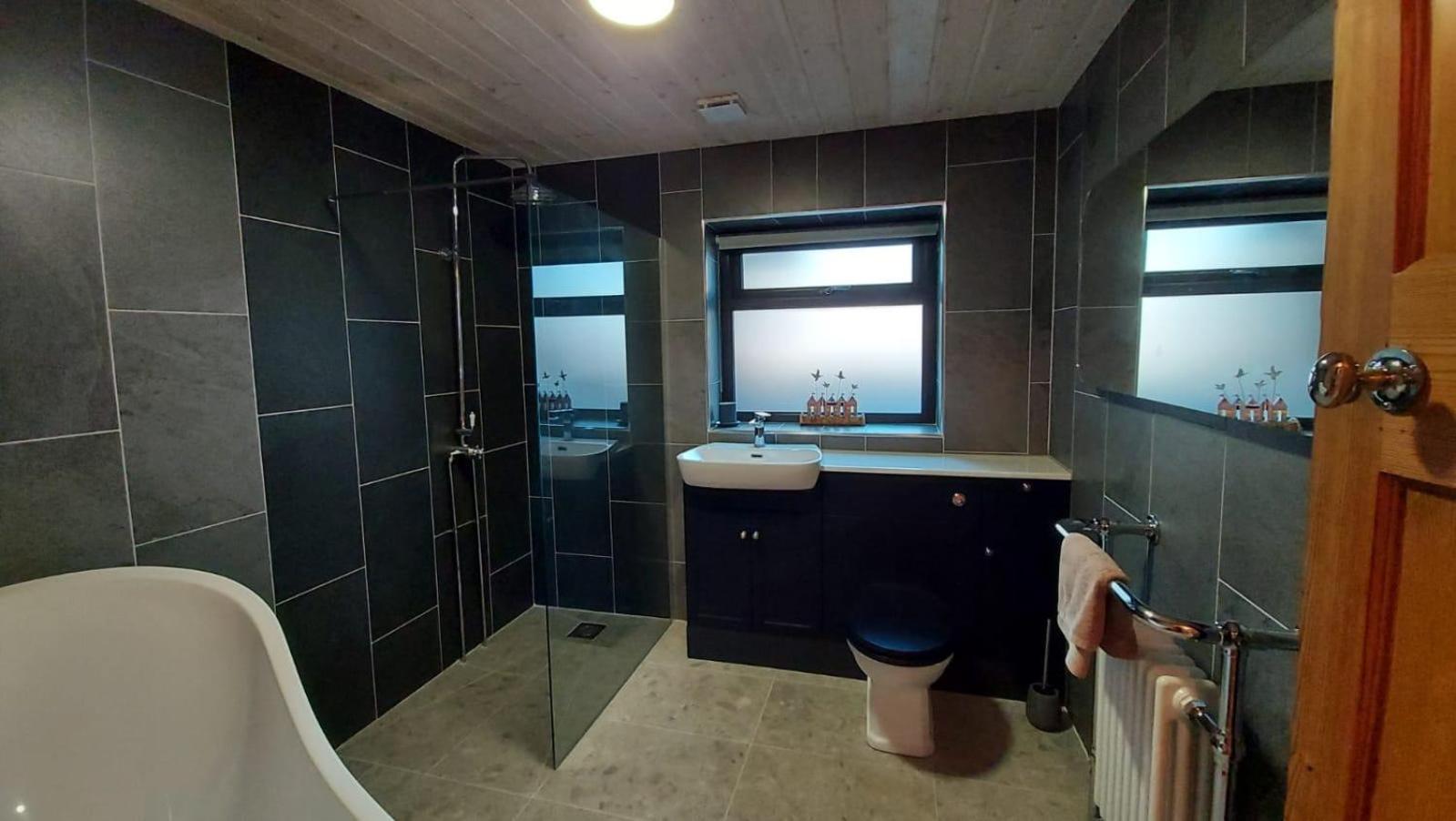 No 1 Dolheulog Aberaeron SA46 0EP