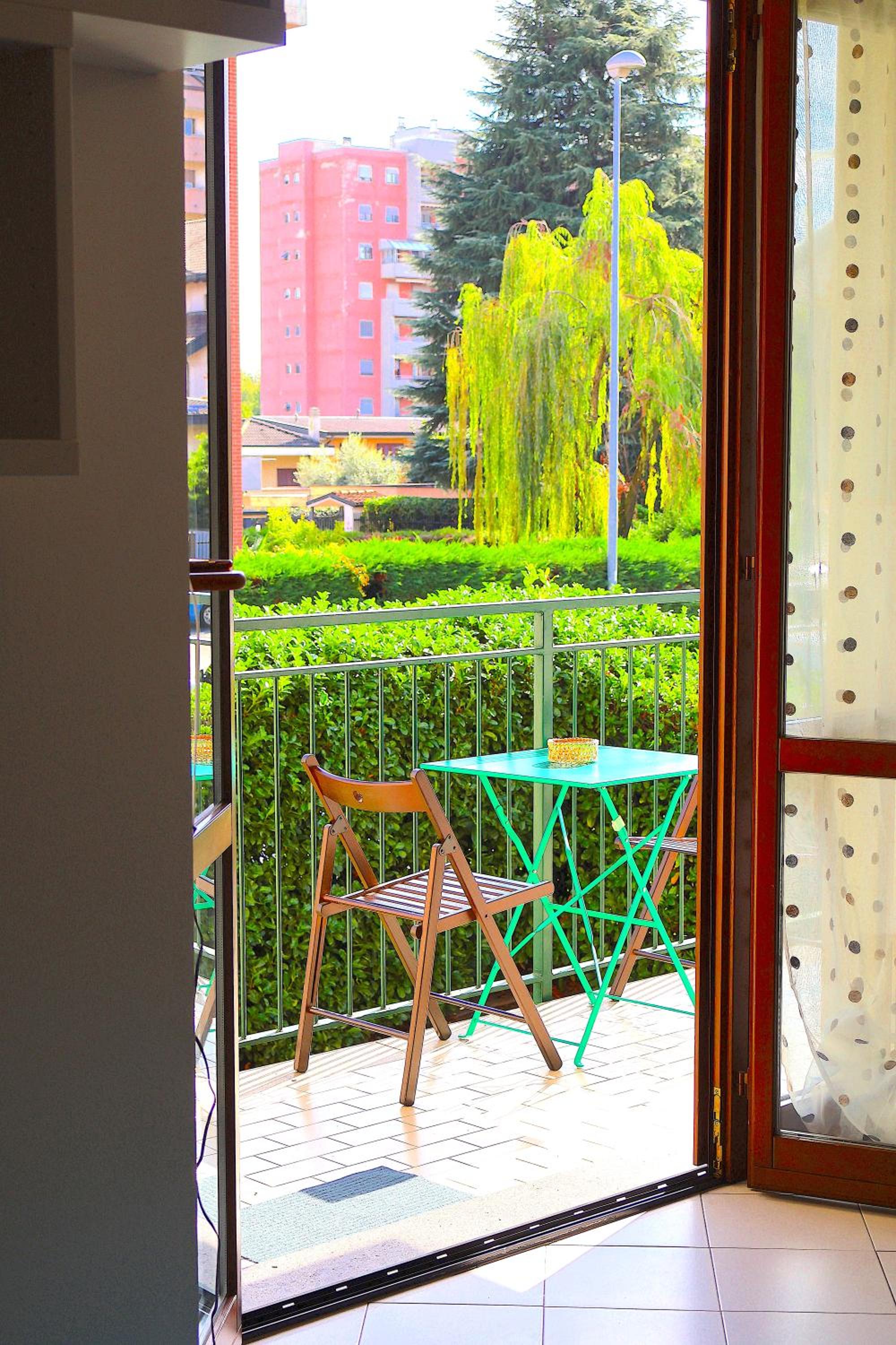 Monza] Monolocale completo en Monza — balance & terrace