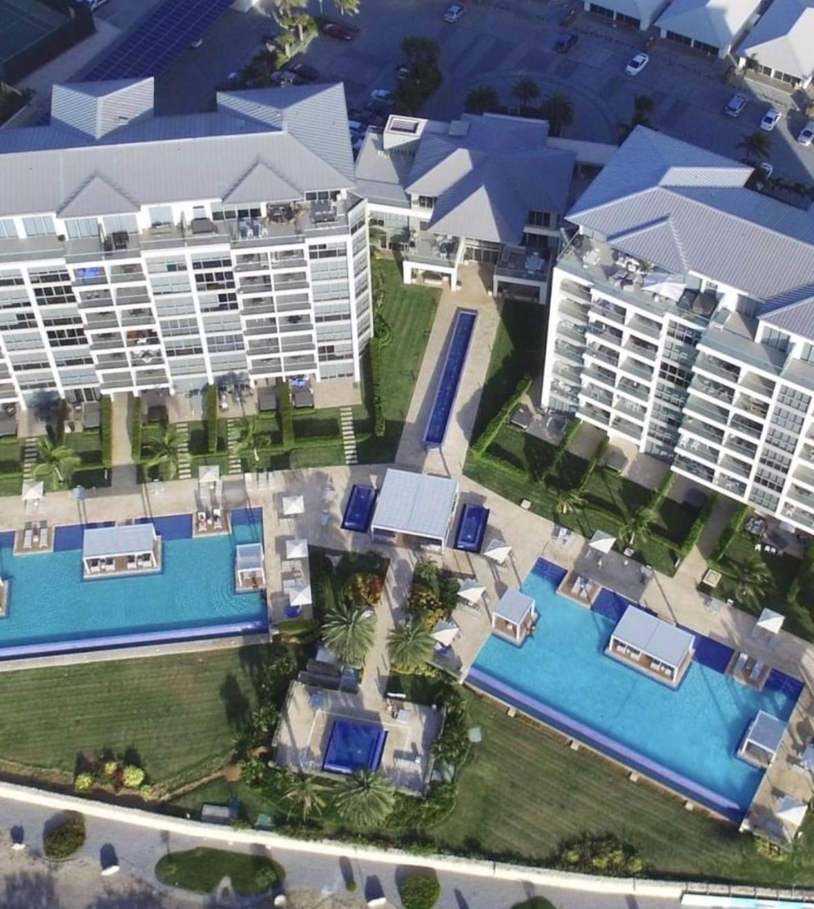 Azure 515 Aruba Vacation Sunset Breeze