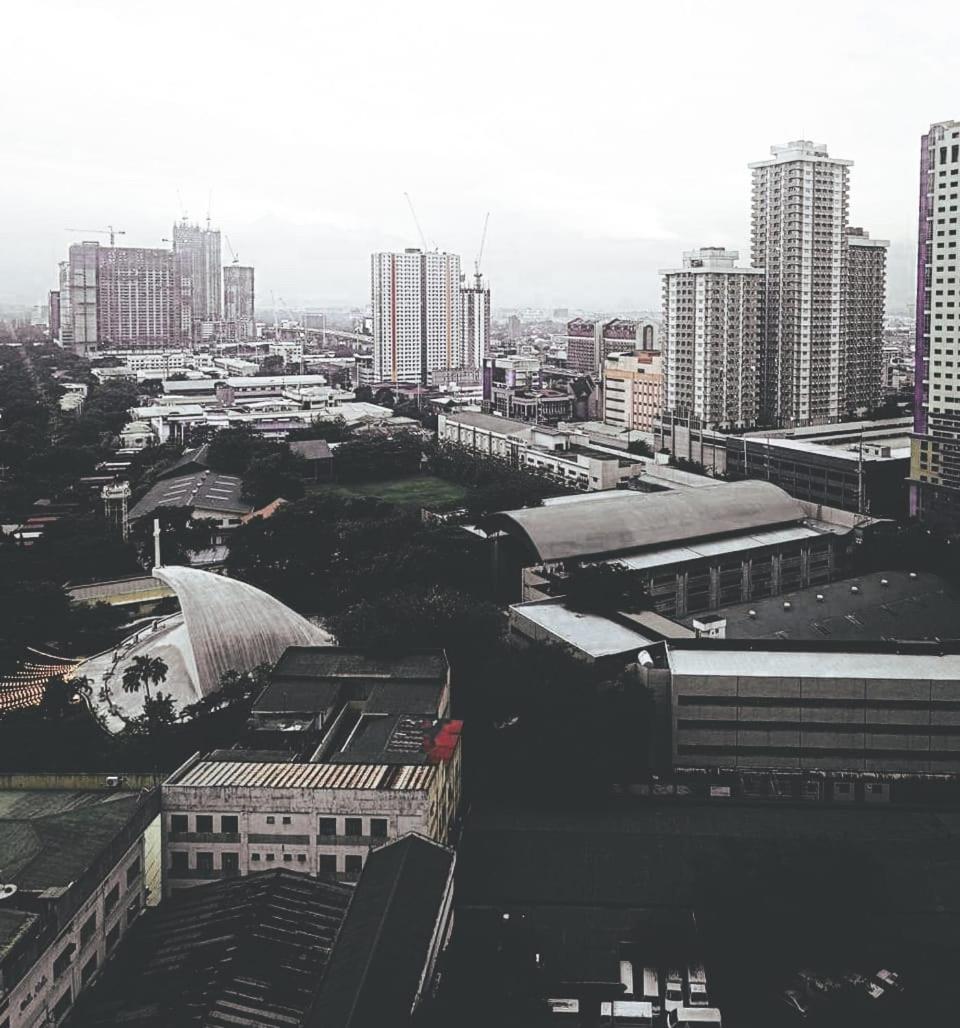 Beacon Makati Condo Free POOL Access FREE WIFI 100mbps & FREE Netflix