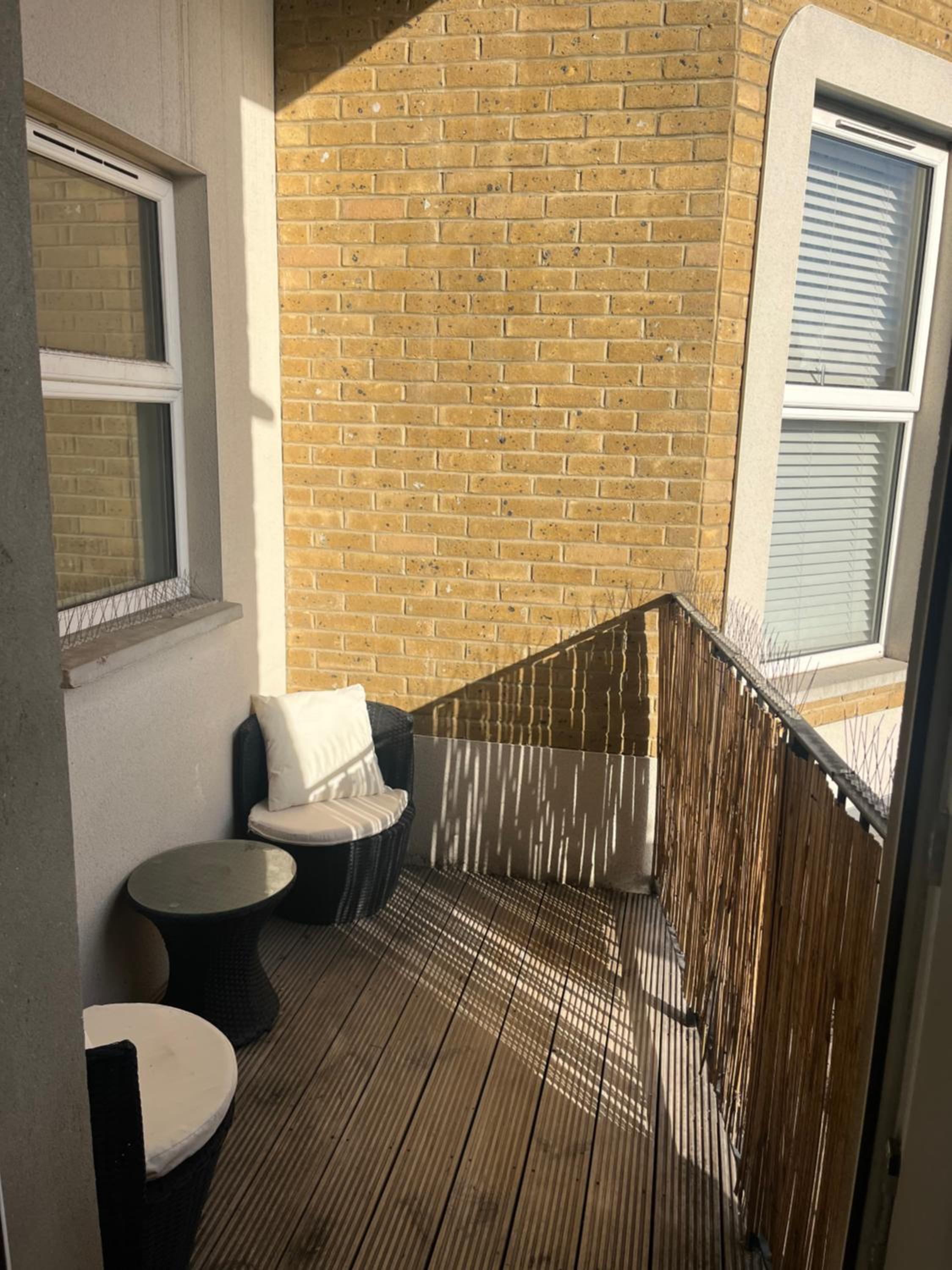 Spacious modern 1-bed apartment near Victoria Park & London Stadium