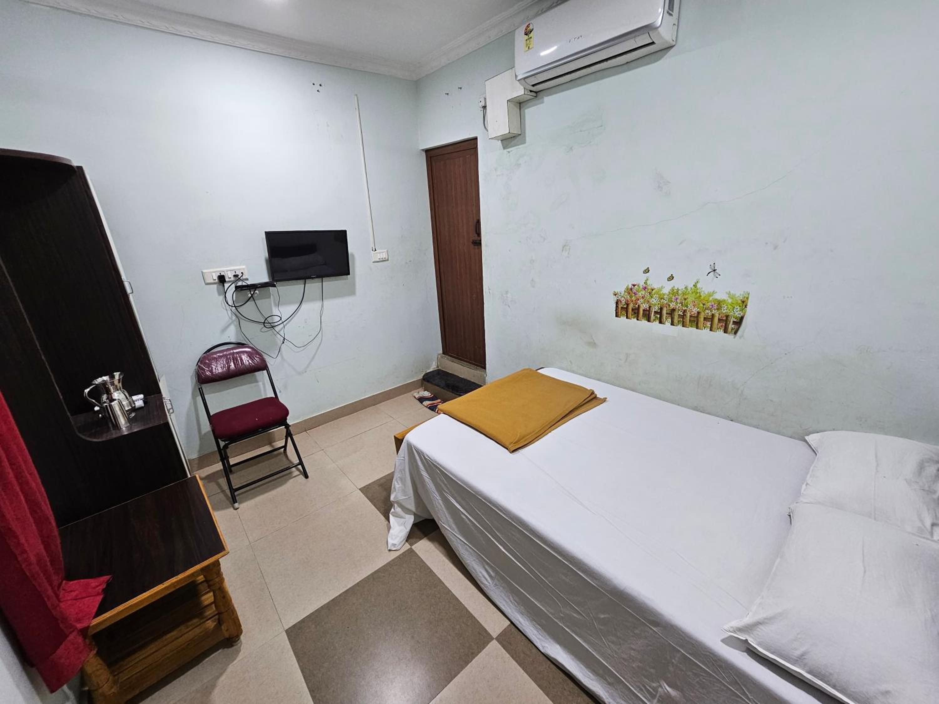 Arunachala Guest house view 4