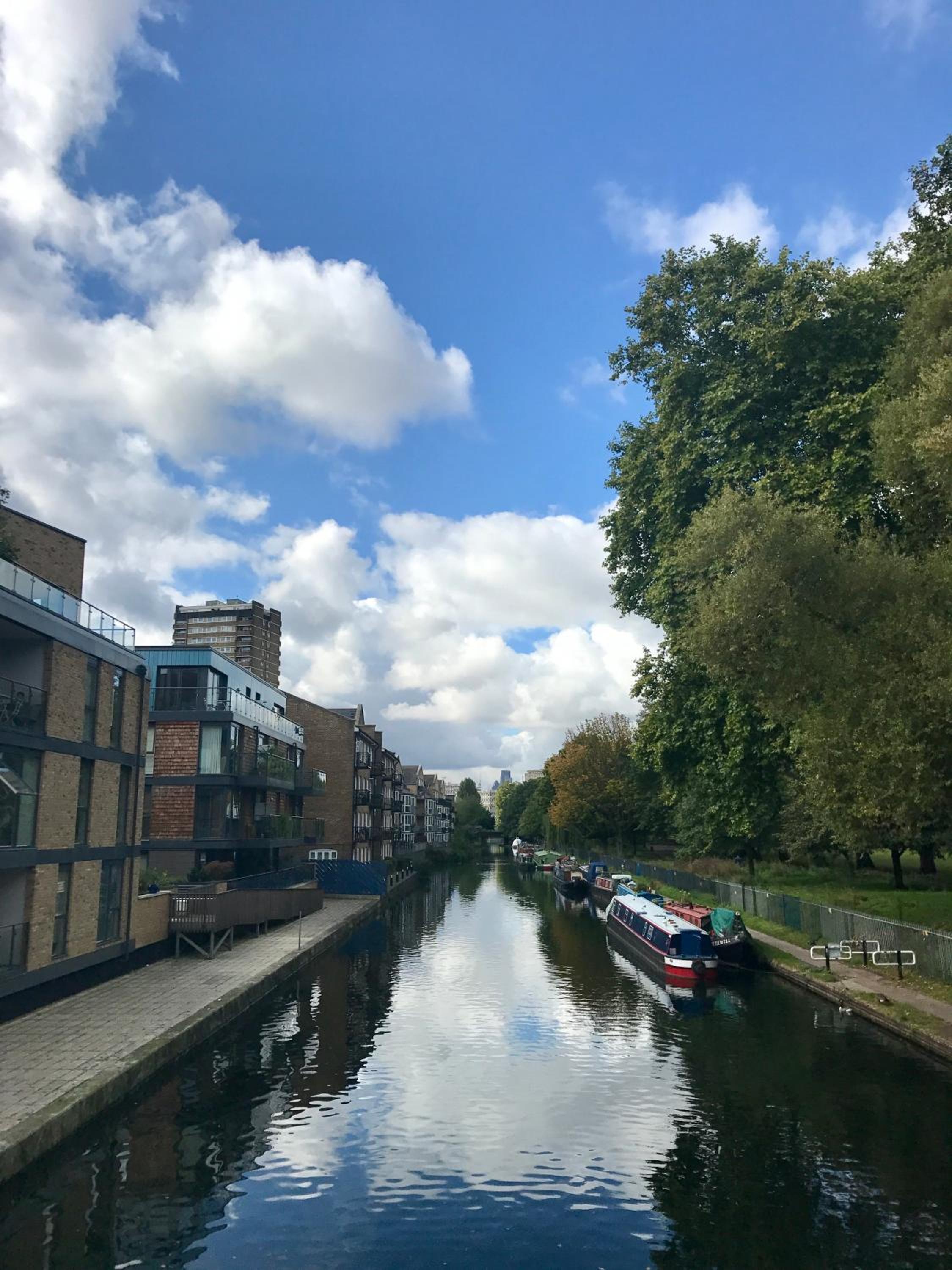 Spacious modern 1-bed apartment near Victoria Park & London Stadium