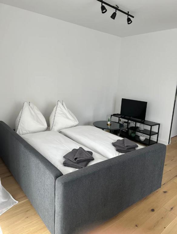 Cozy & Stylish Appartment in Vienna - 1 min to U3 Metro - Quiet Area with Shops nearby