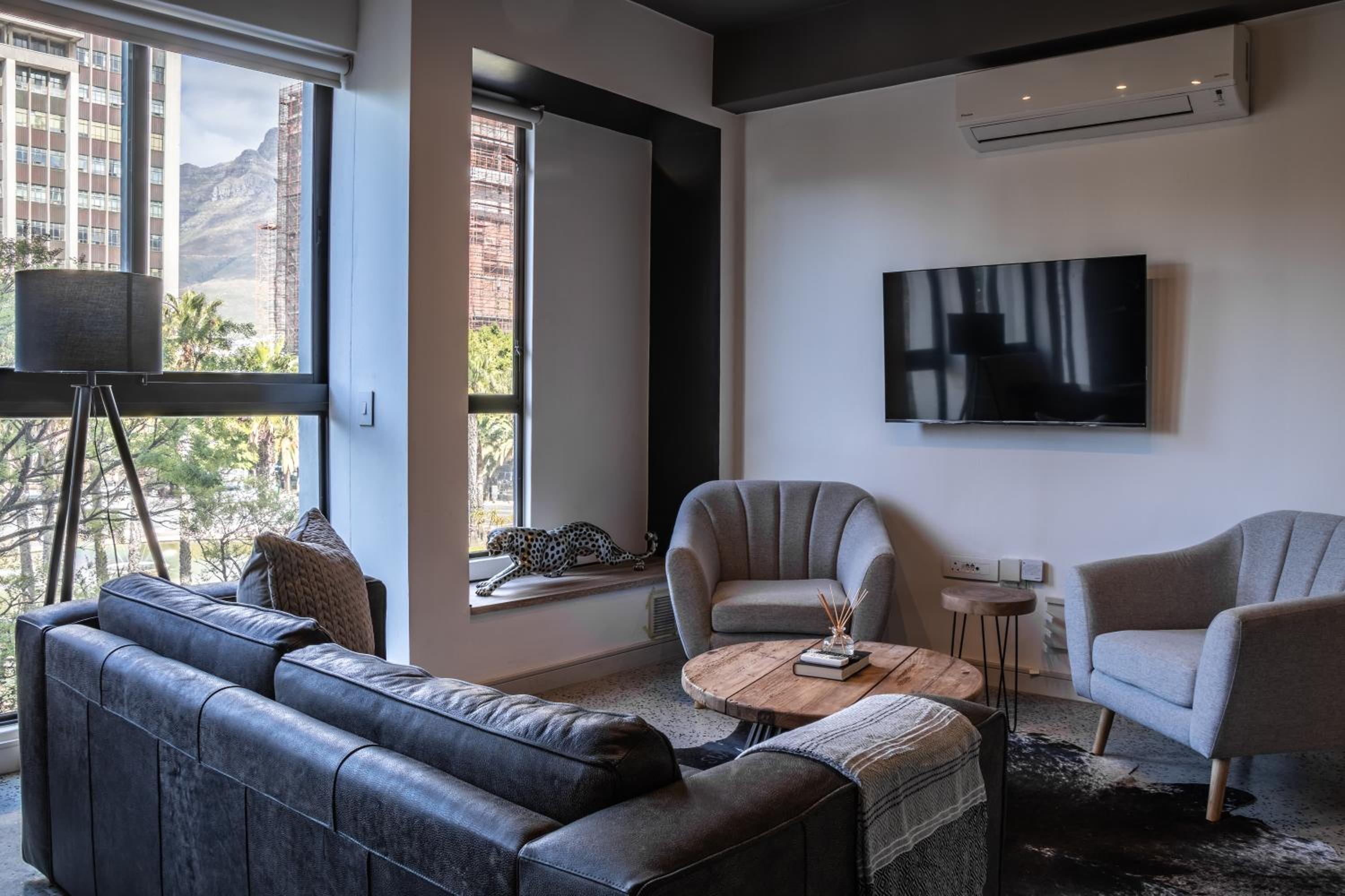 208, The Duke - Luxury apartment with city views