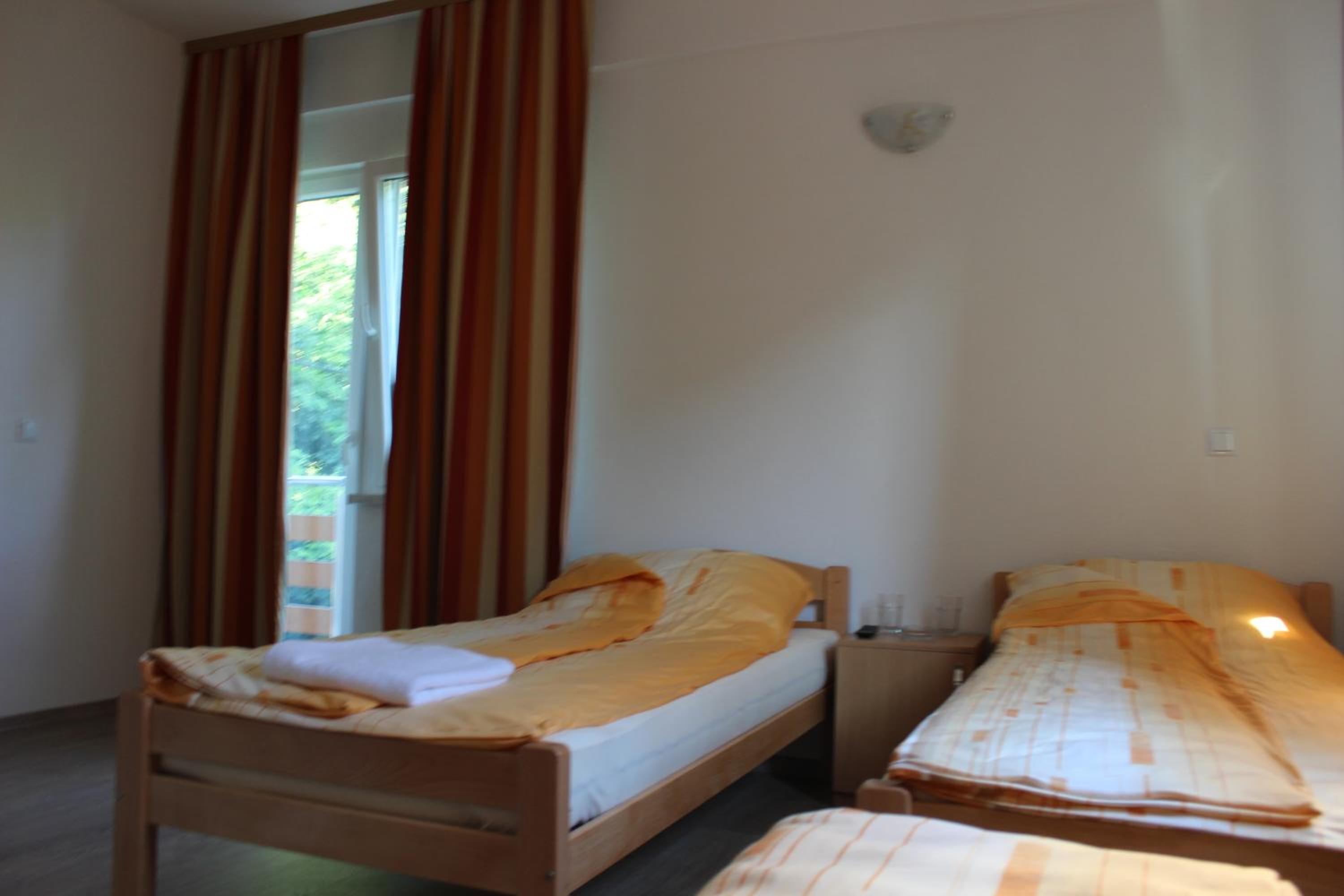 Rooms Zebax