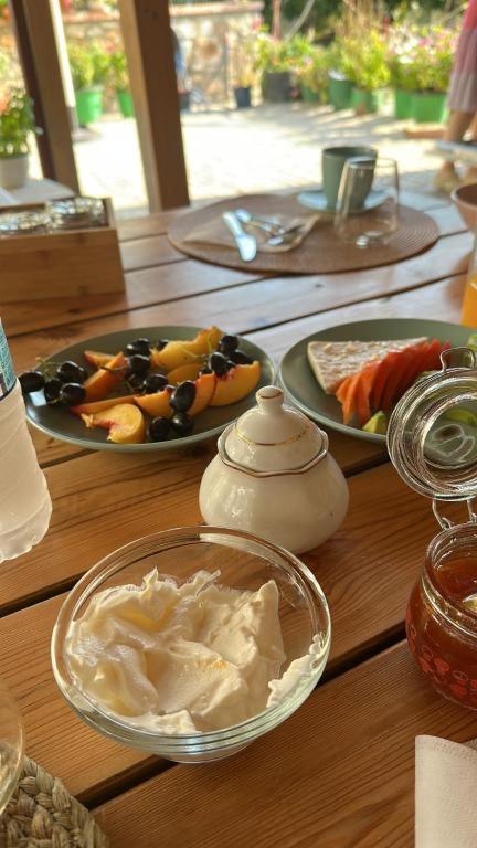 Elpis Guest House