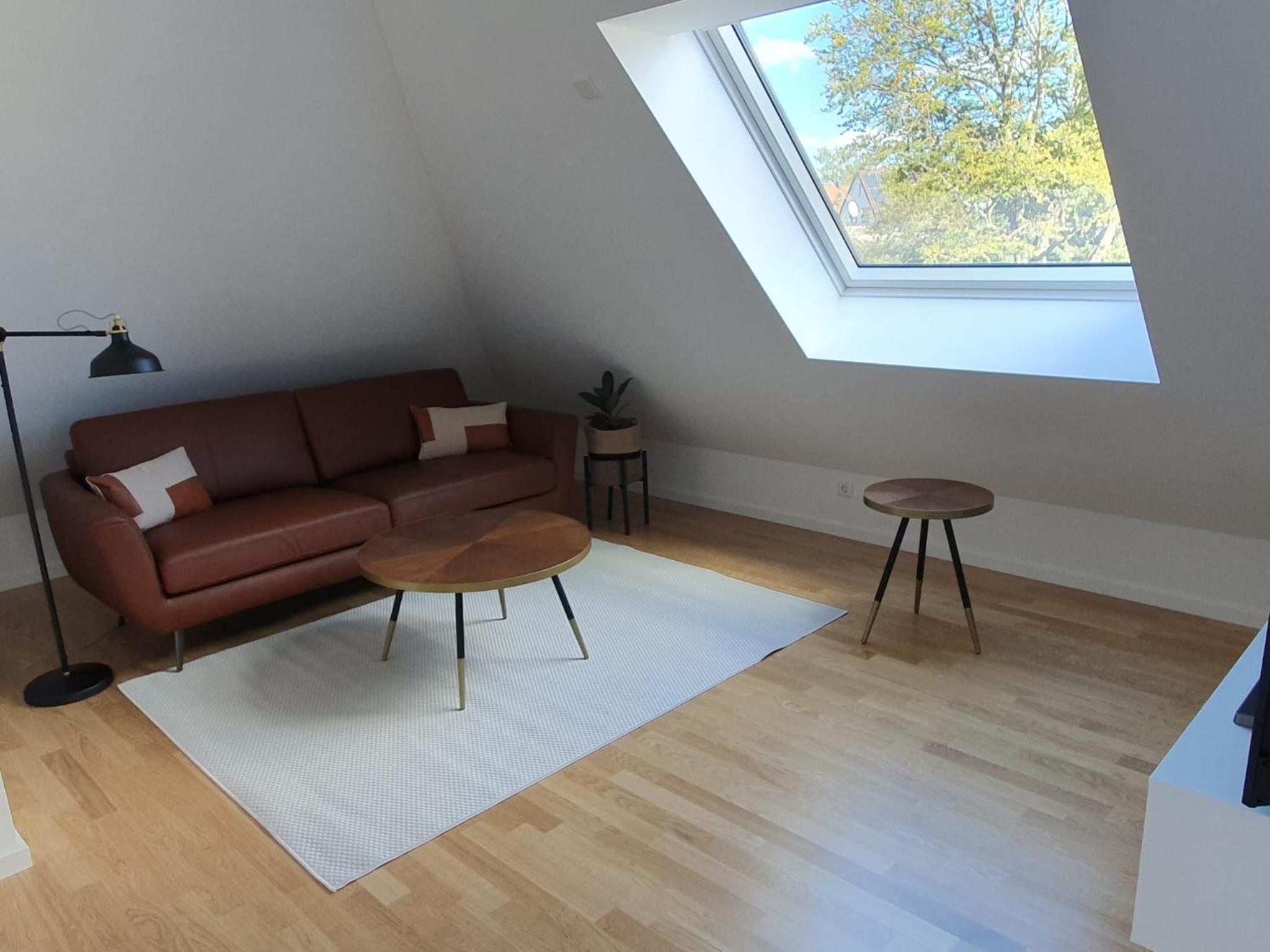 Exklusive Neubau Dachterrassenwohnung mit Wohnungslift in Vierfamilienvilla
