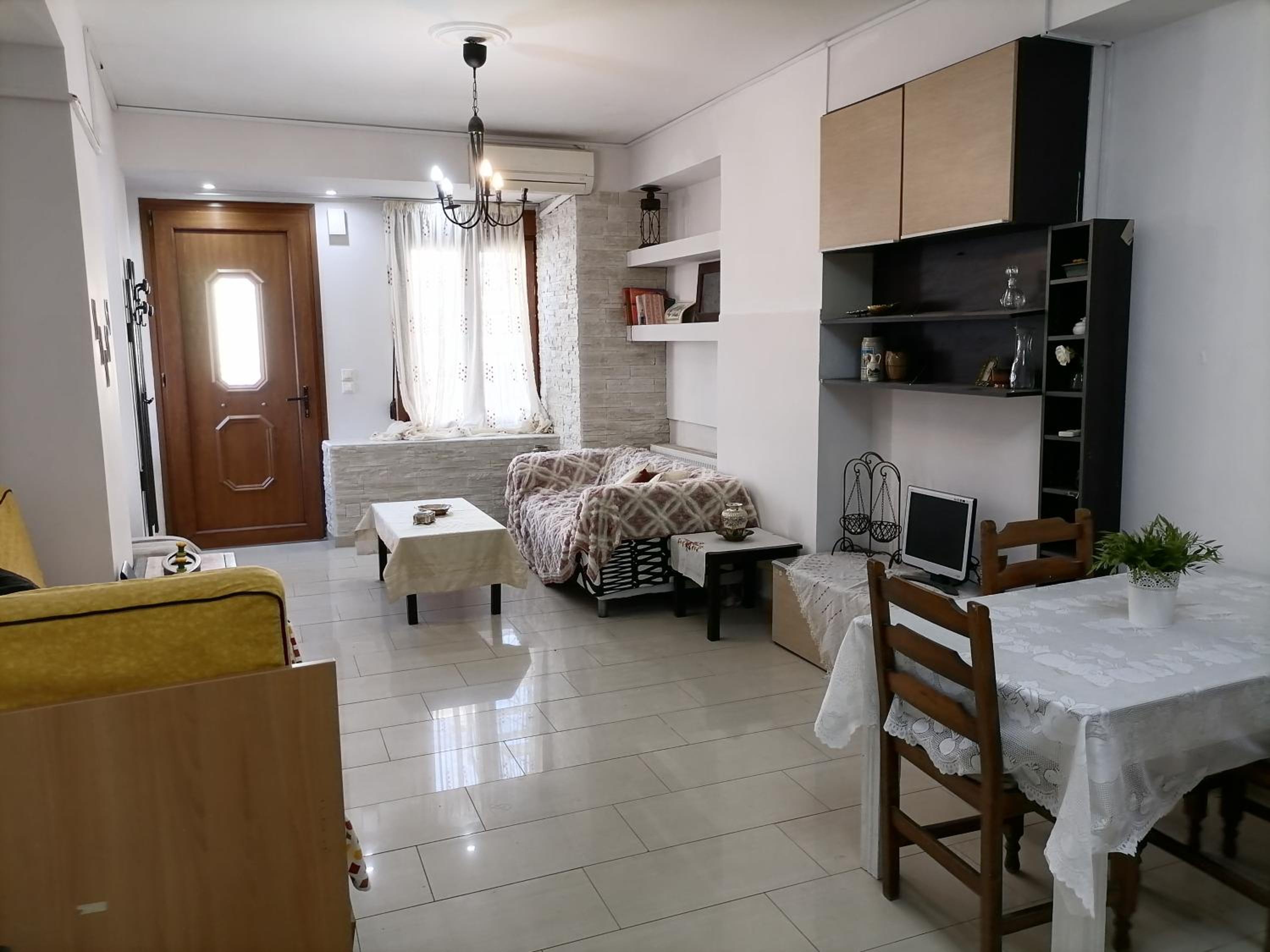 Pergamos Apartment