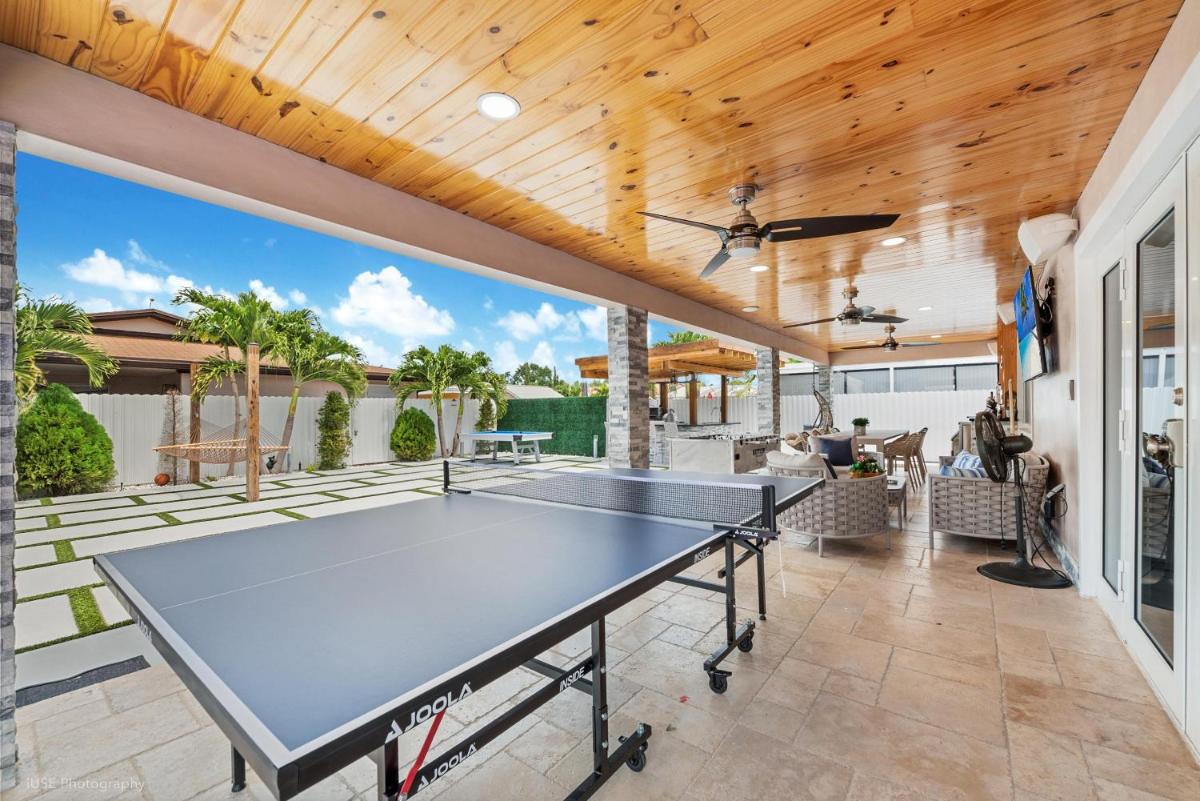 Peaceful Rental Retreat in Miami Jacuzzi, BBQ L25 view 5