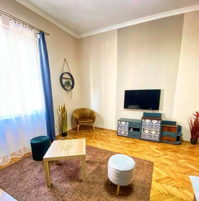 Dandelions Apartment