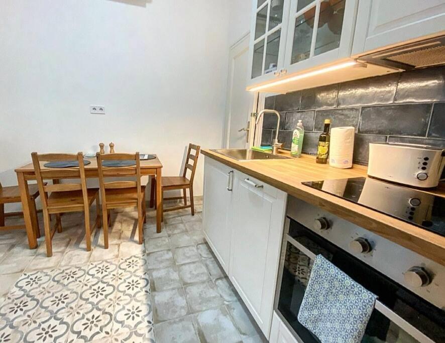 Dandelions Apartment