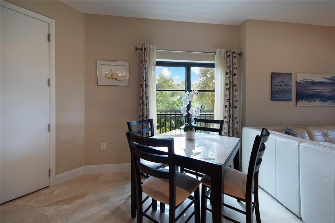 2/2 Boutique Condo in Ft. Lauderdale view 3