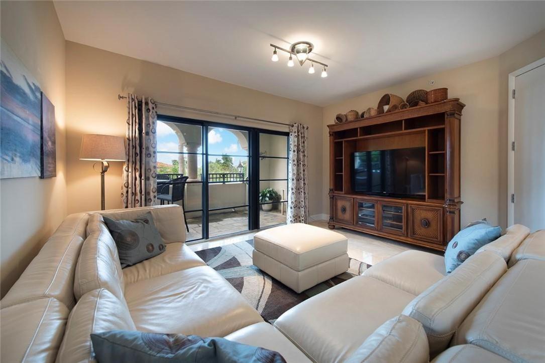 2/2 Boutique Condo in Ft. Lauderdale view 4