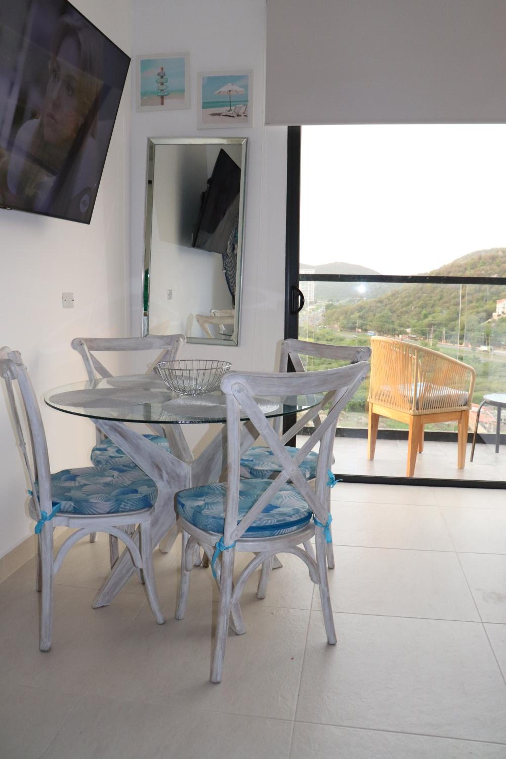 APARTASUITE LUCIA SUN SET