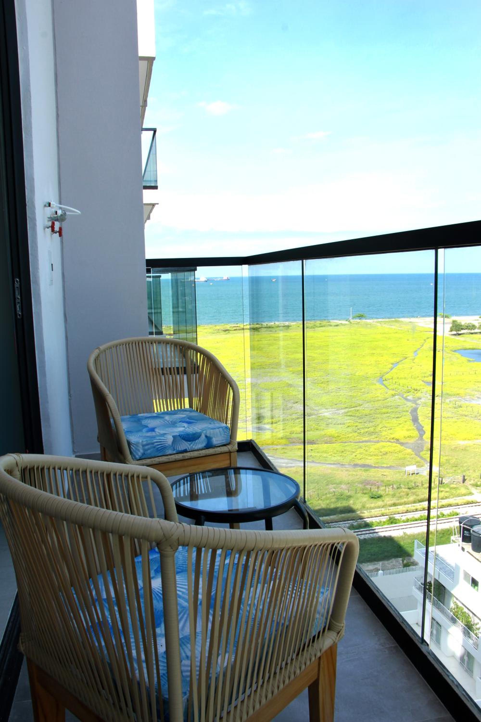 APARTASUITE LUCIA SUN SET