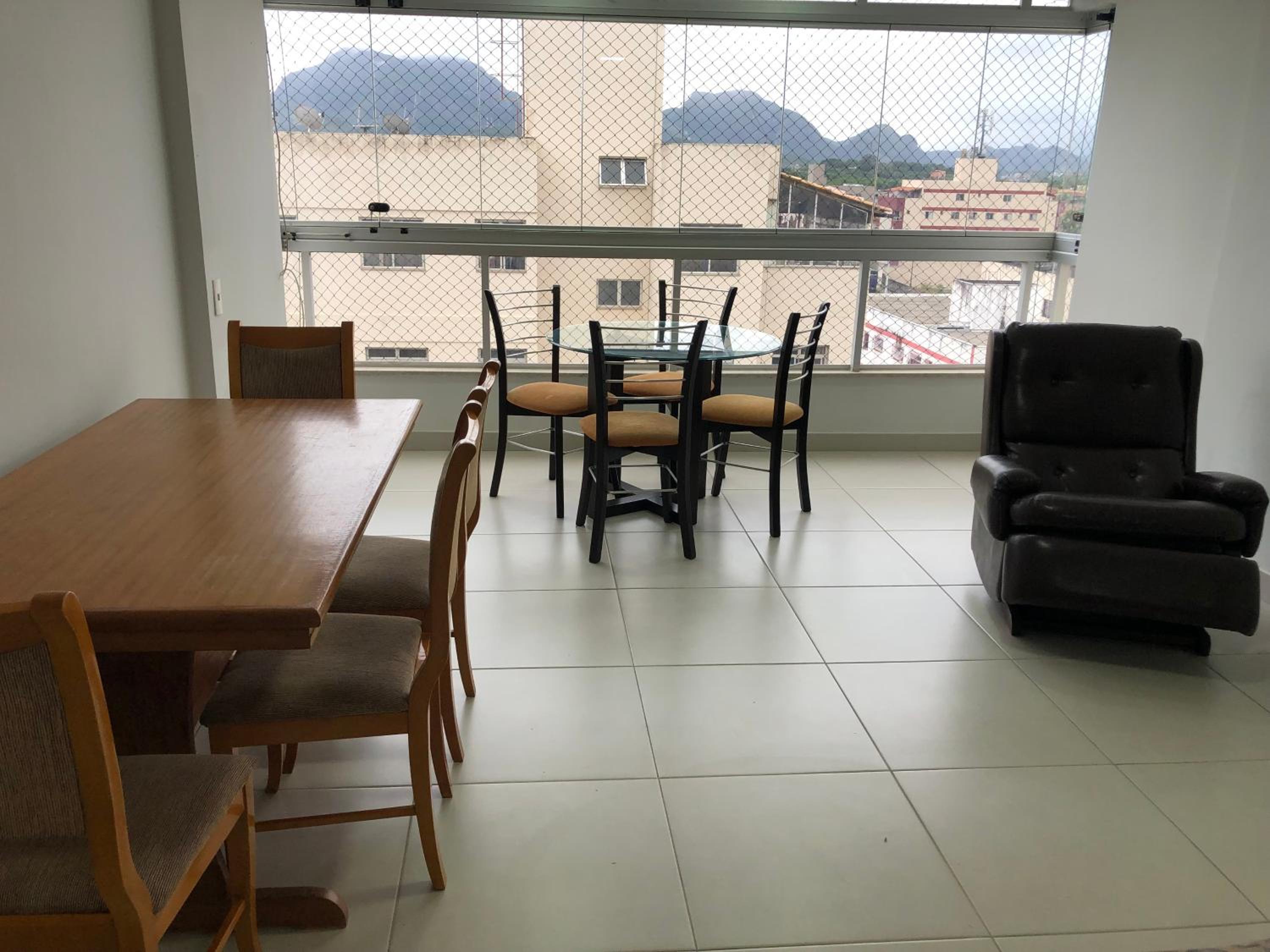 Alto padrão - Apartamento de 3 Quartos na badalada Praia do Morro a poucos passos da Areia - Elevador -Wi-Fi