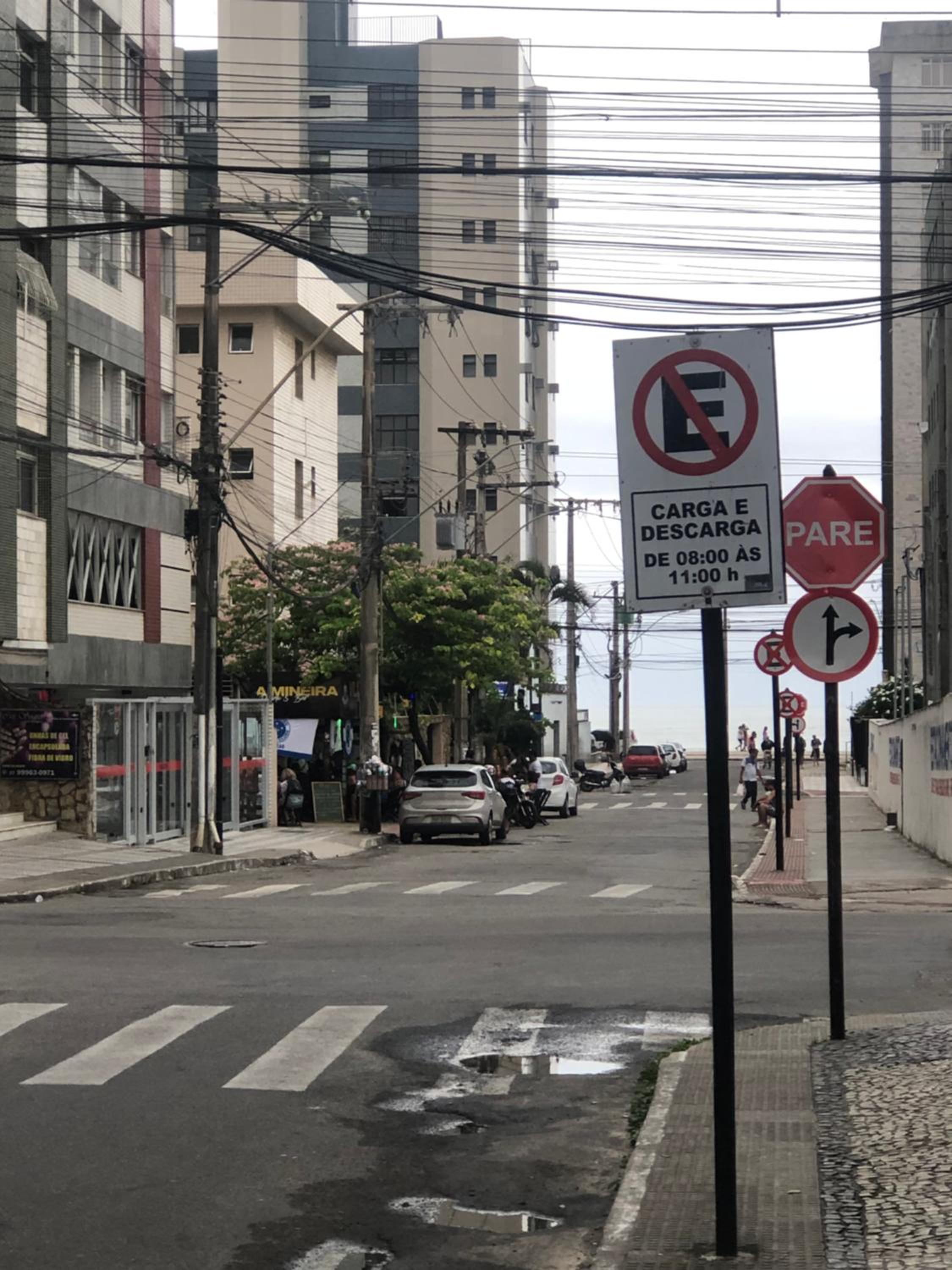 Alto padrão - Apartamento de 3 Quartos na badalada Praia do Morro a poucos passos da Areia - Elevador -Wi-Fi