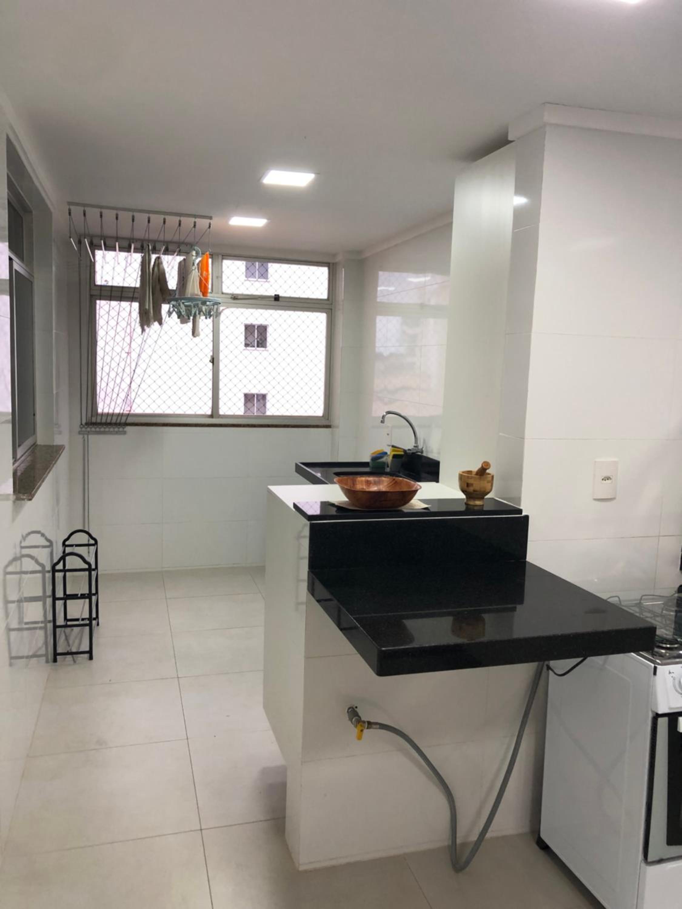 Alto padrão - Apartamento de 3 Quartos na badalada Praia do Morro a poucos passos da Areia - Elevador -Wi-Fi