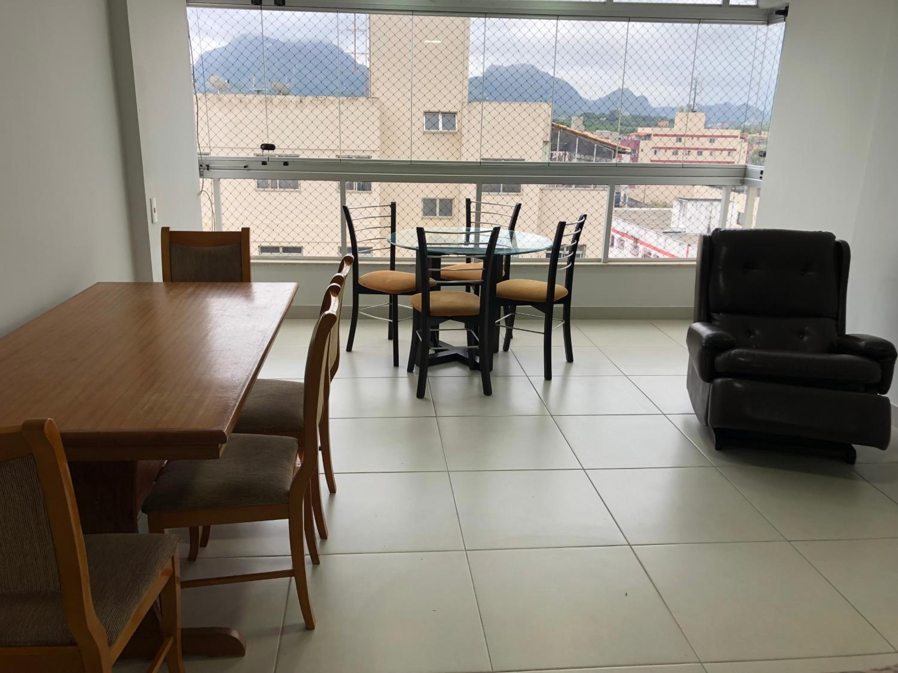 Alto padrão - Apartamento de 3 Quartos na badalada Praia do Morro a poucos passos da Areia - Elevador -Wi-Fi