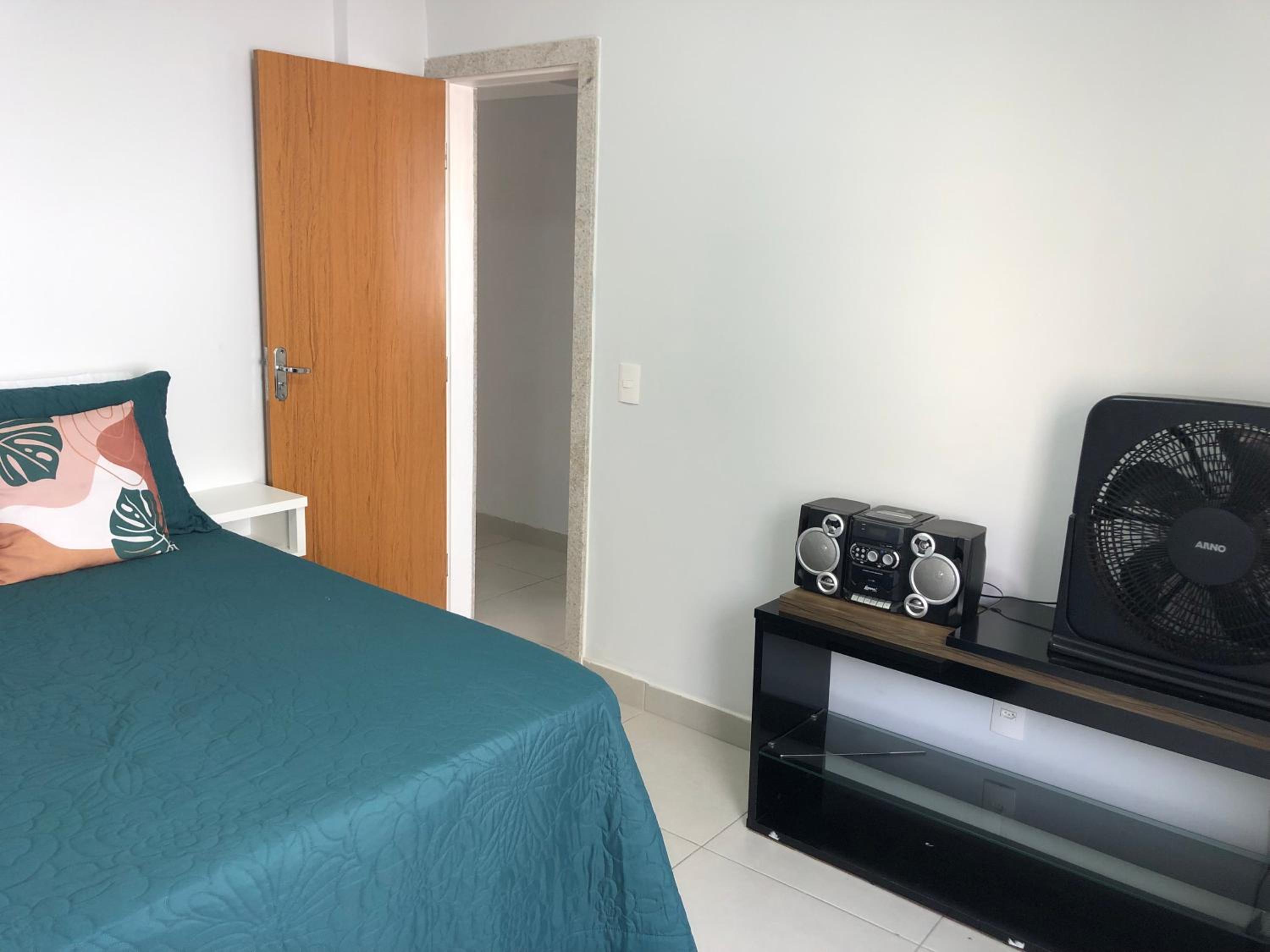 Alto padrão - Apartamento de 3 Quartos na badalada Praia do Morro a poucos passos da Areia - Elevador -Wi-Fi