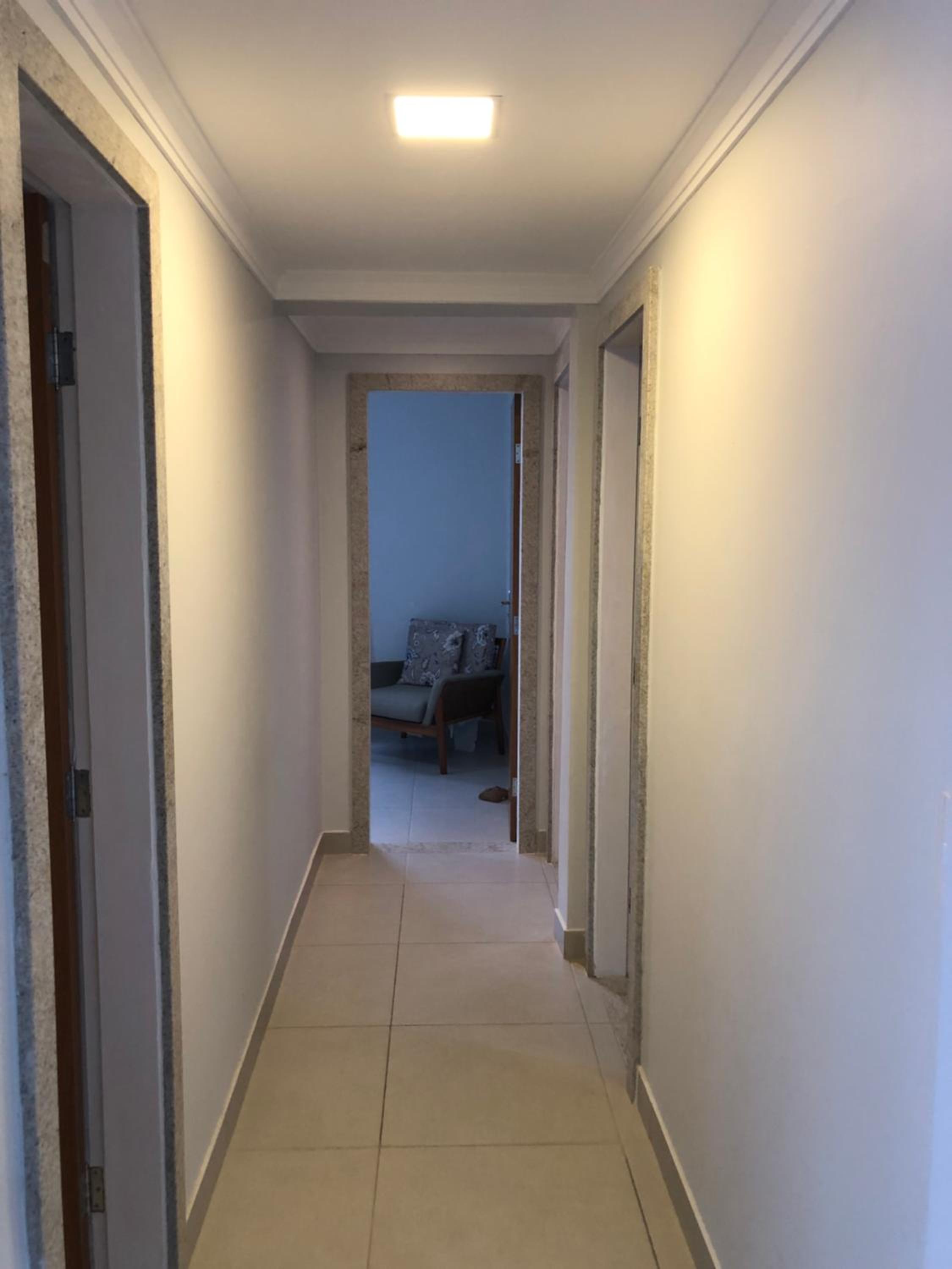 Alto padrão - Apartamento de 3 Quartos na badalada Praia do Morro a poucos passos da Areia - Elevador -Wi-Fi