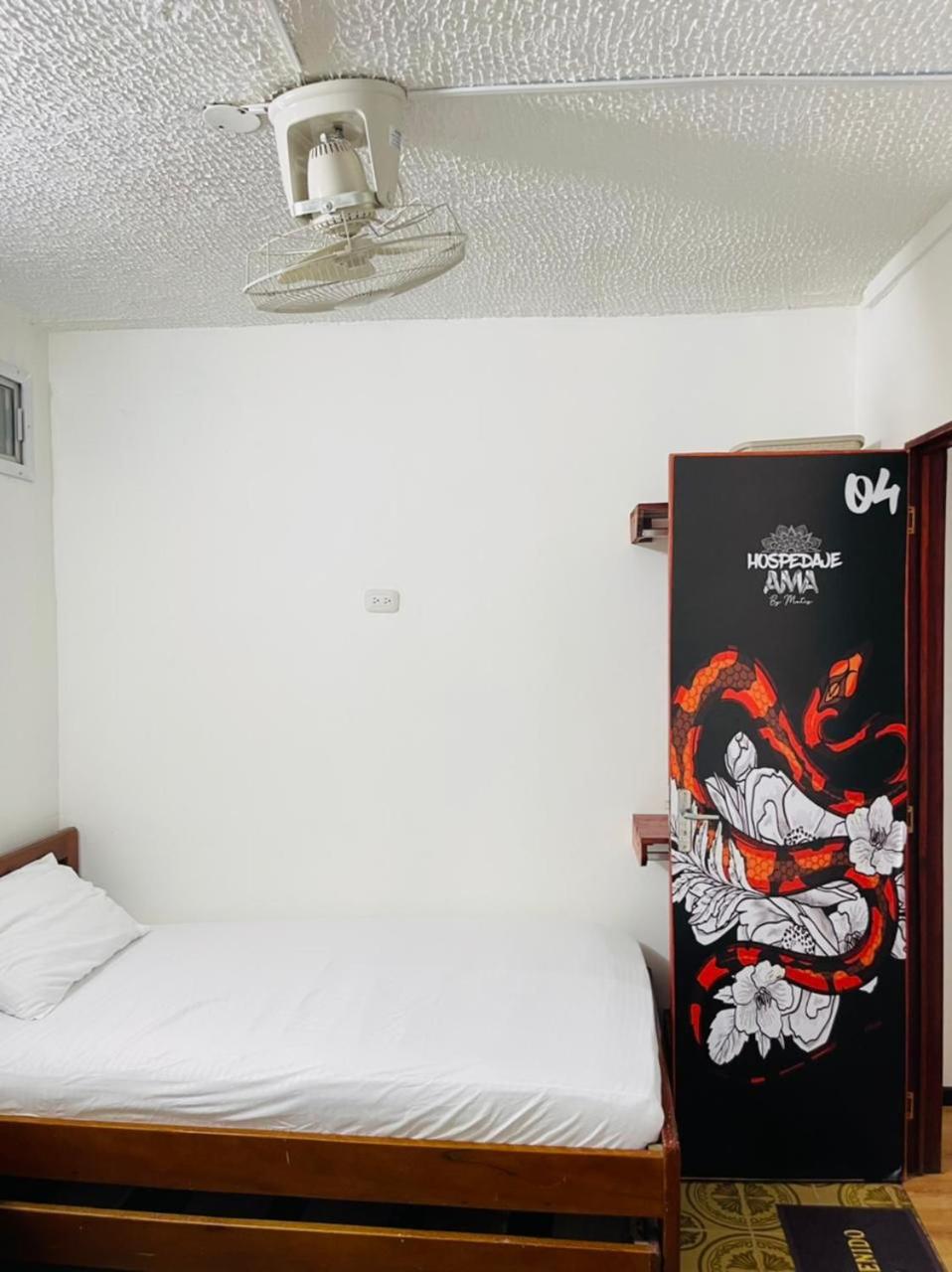 HOSTAL AMA