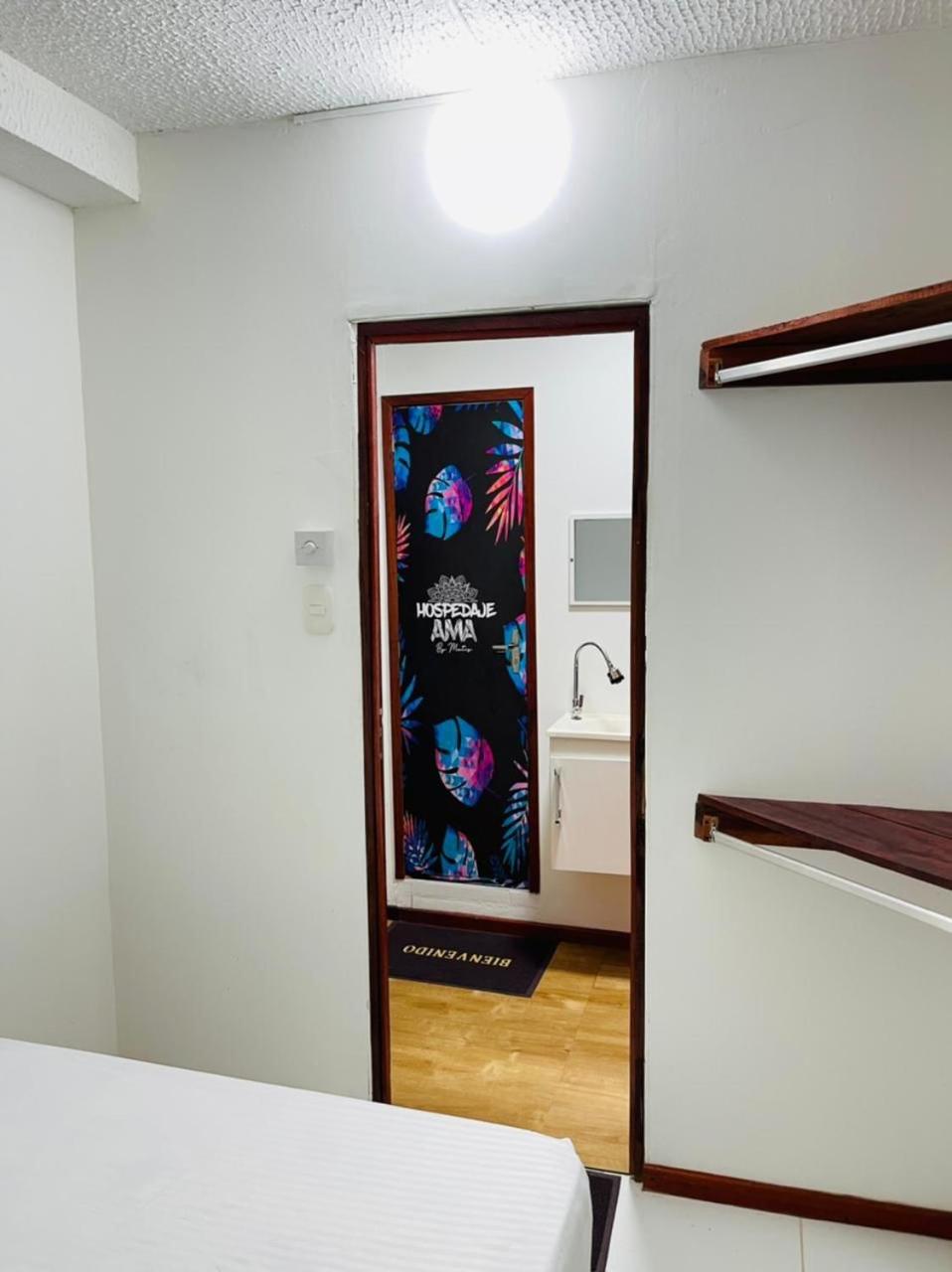 HOSTAL AMA