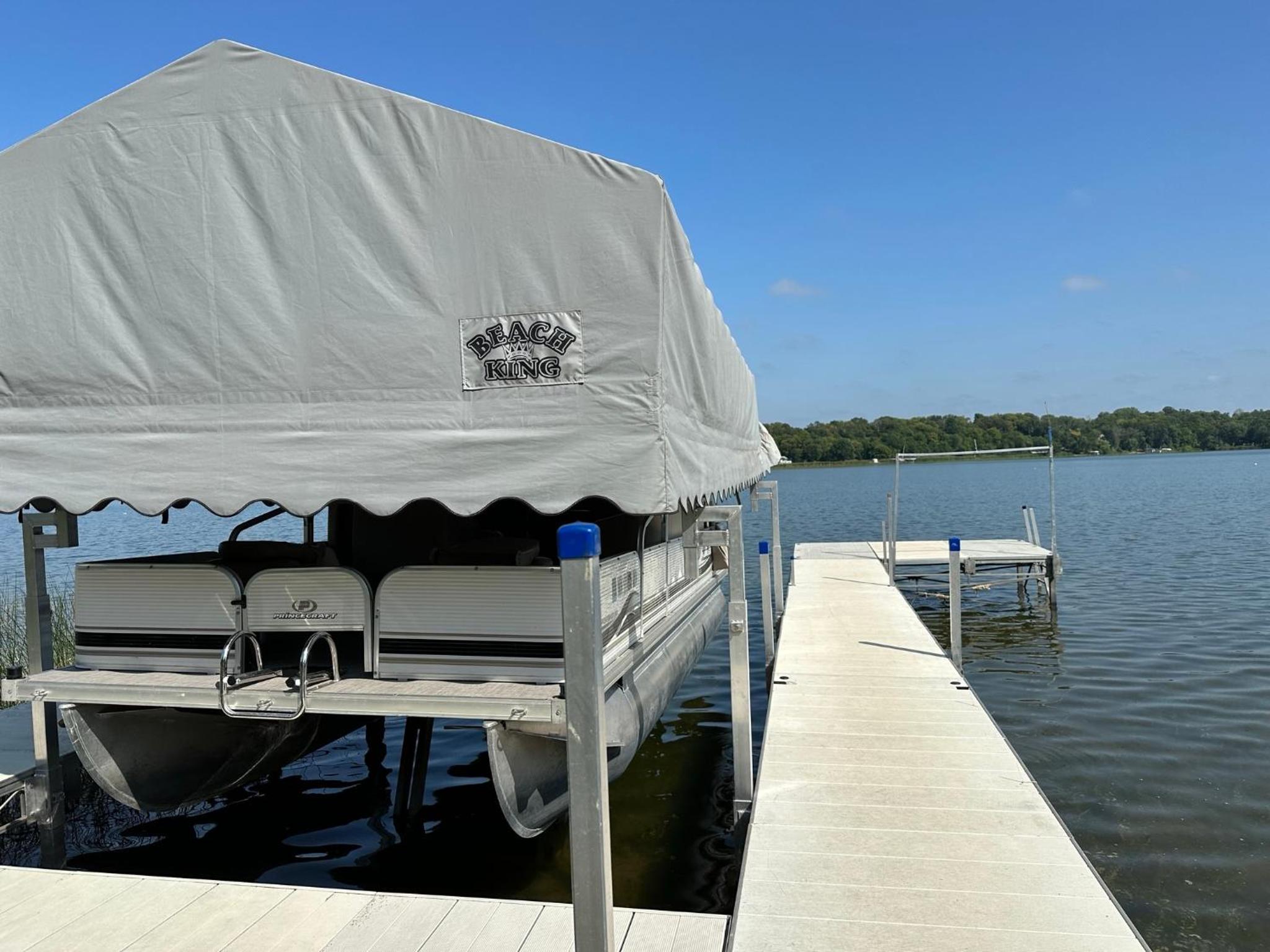 lakefront property view 3