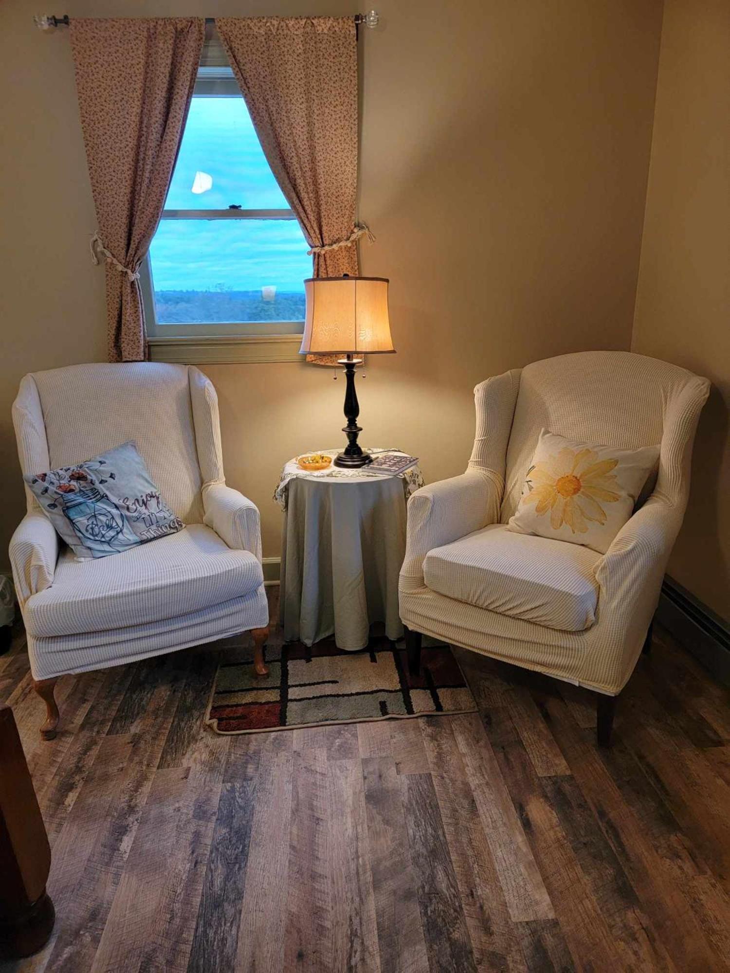 Moonlight Manor Bed & Breakfast