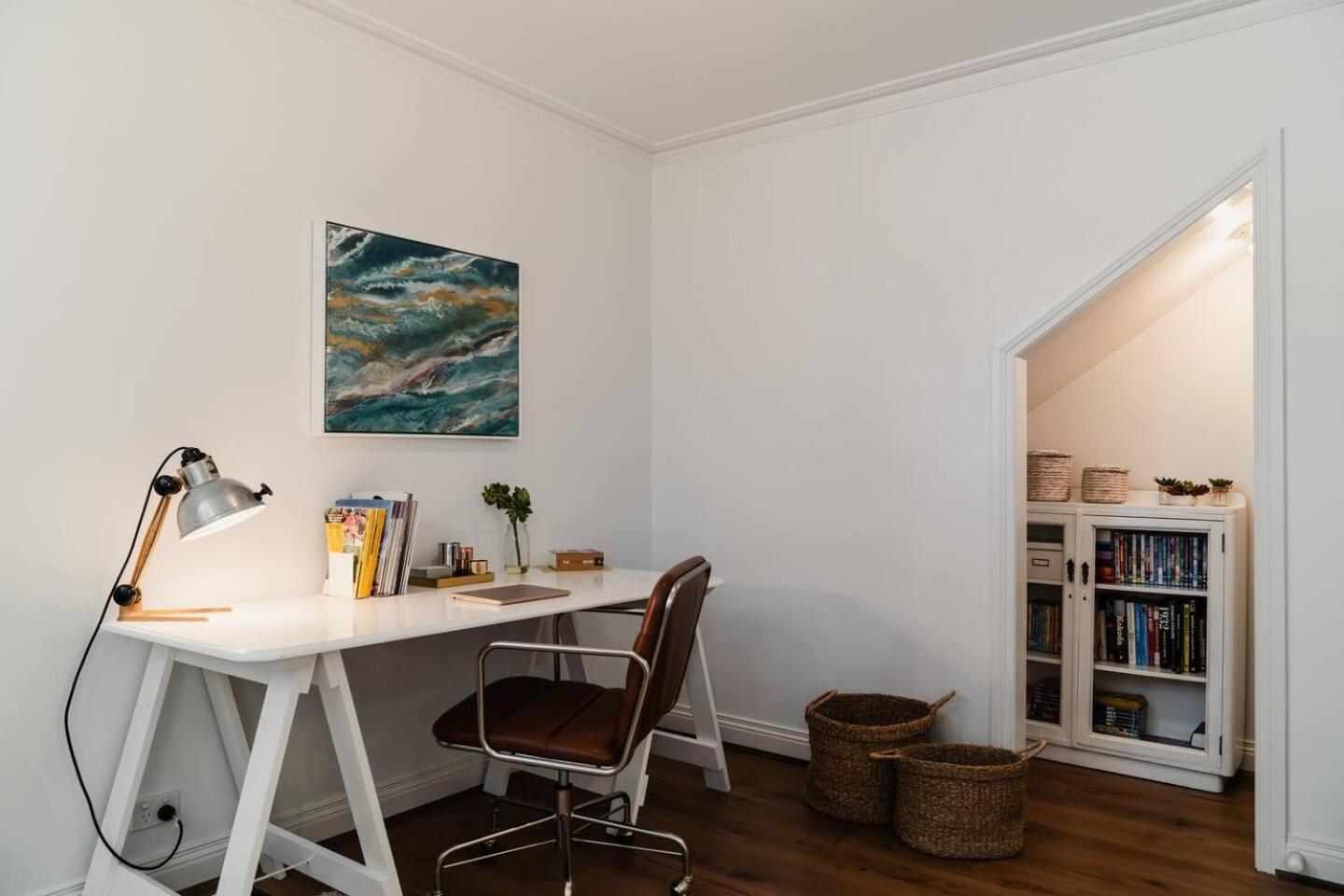Hamptons On Selby- Barwon Heads. Family and couples beach escape