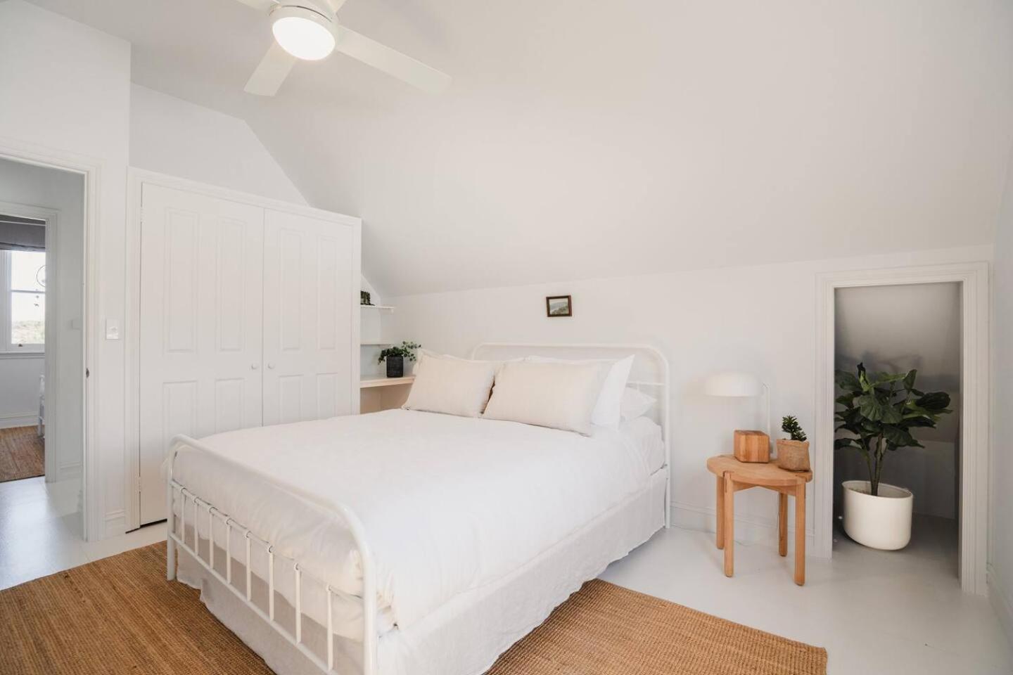 Hamptons On Selby- Barwon Heads. Family and couples beach escape