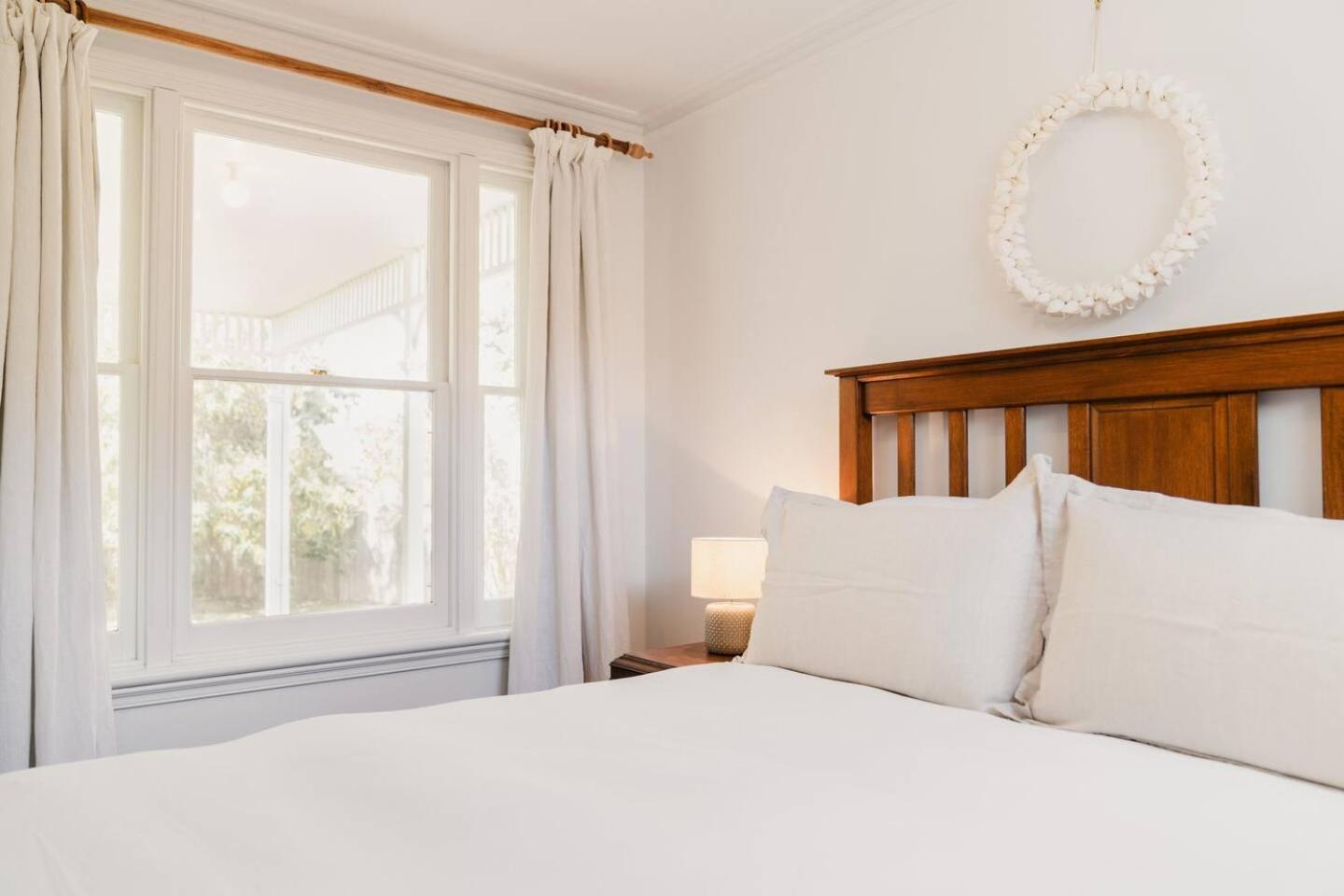 Hamptons On Selby- Barwon Heads. Family and couples beach escape