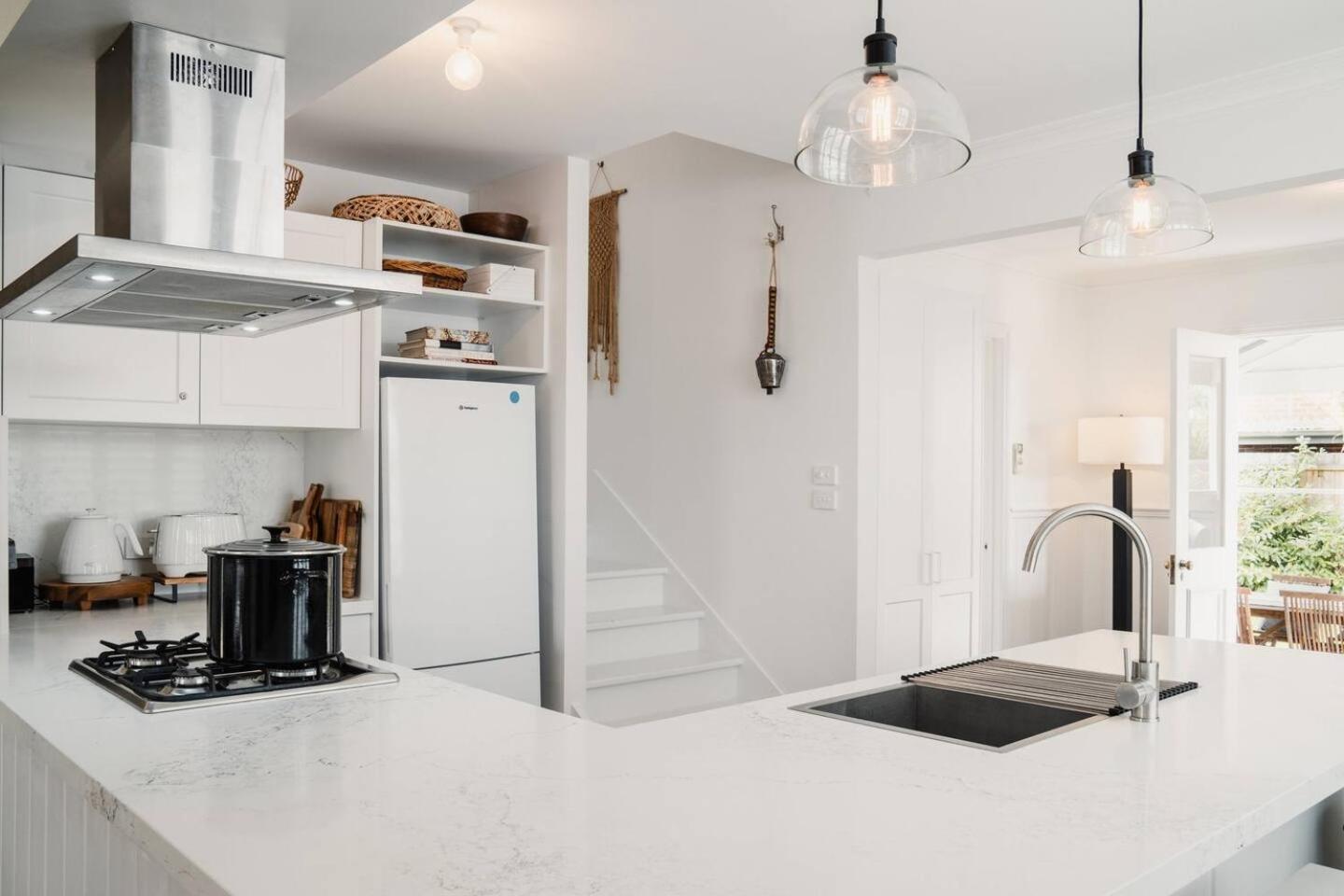 Hamptons On Selby- Barwon Heads. Family and couples beach escape