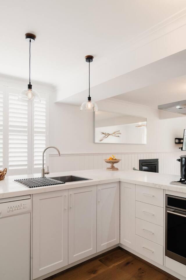 Hamptons On Selby- Barwon Heads. Family and couples beach escape