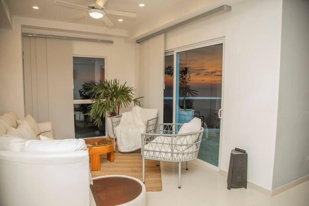 Apartamento vista mar Cart. Morros - La Boquilla