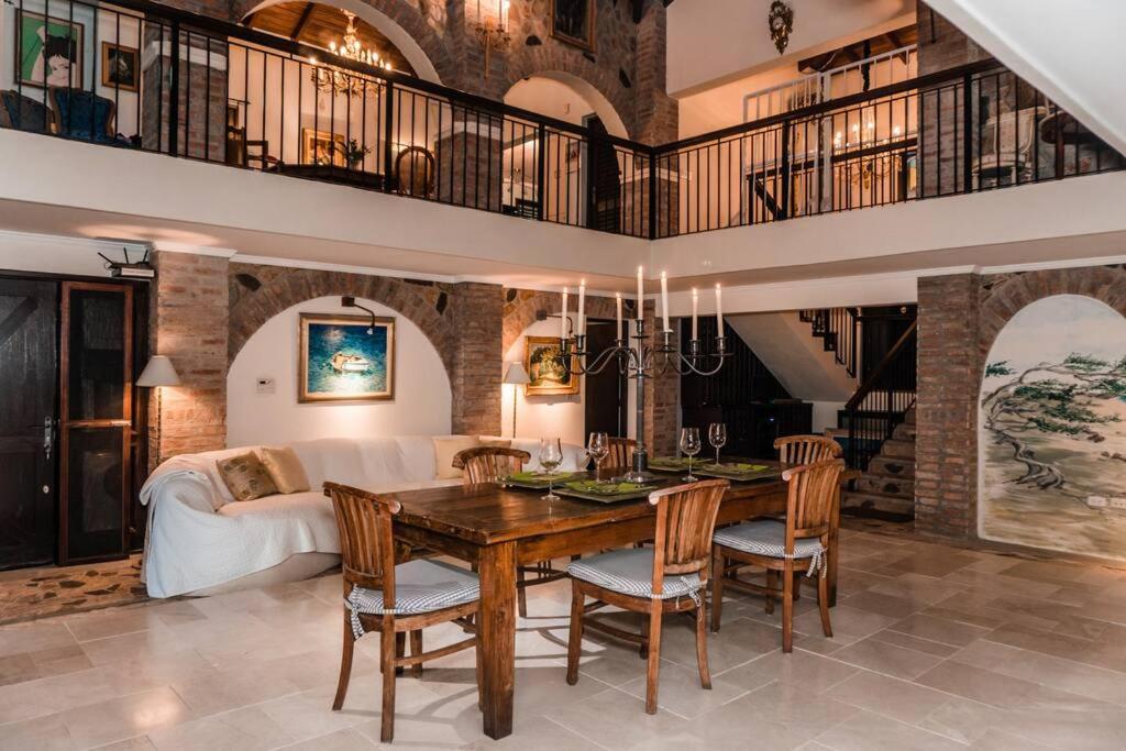 Private villa with exclusive ocean access