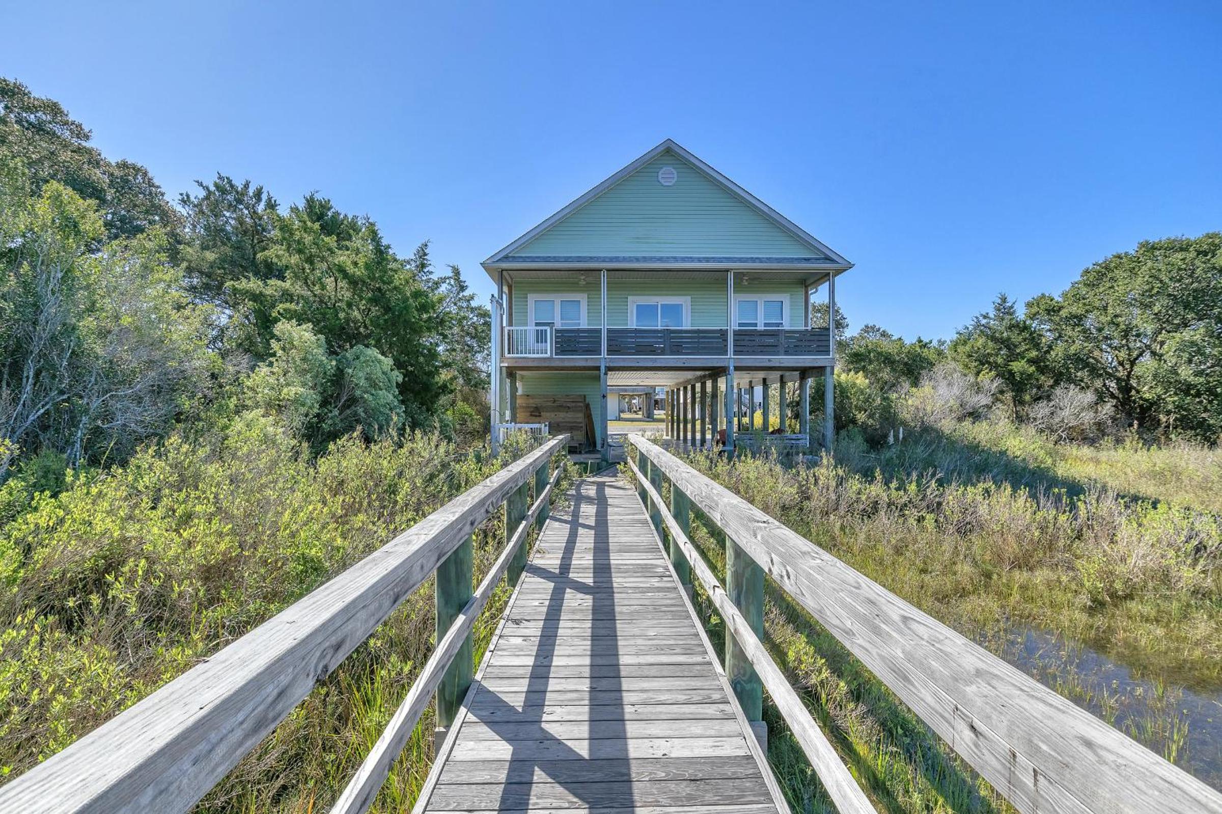 Fountains Folly by Oak Island Accommodations, photo 65