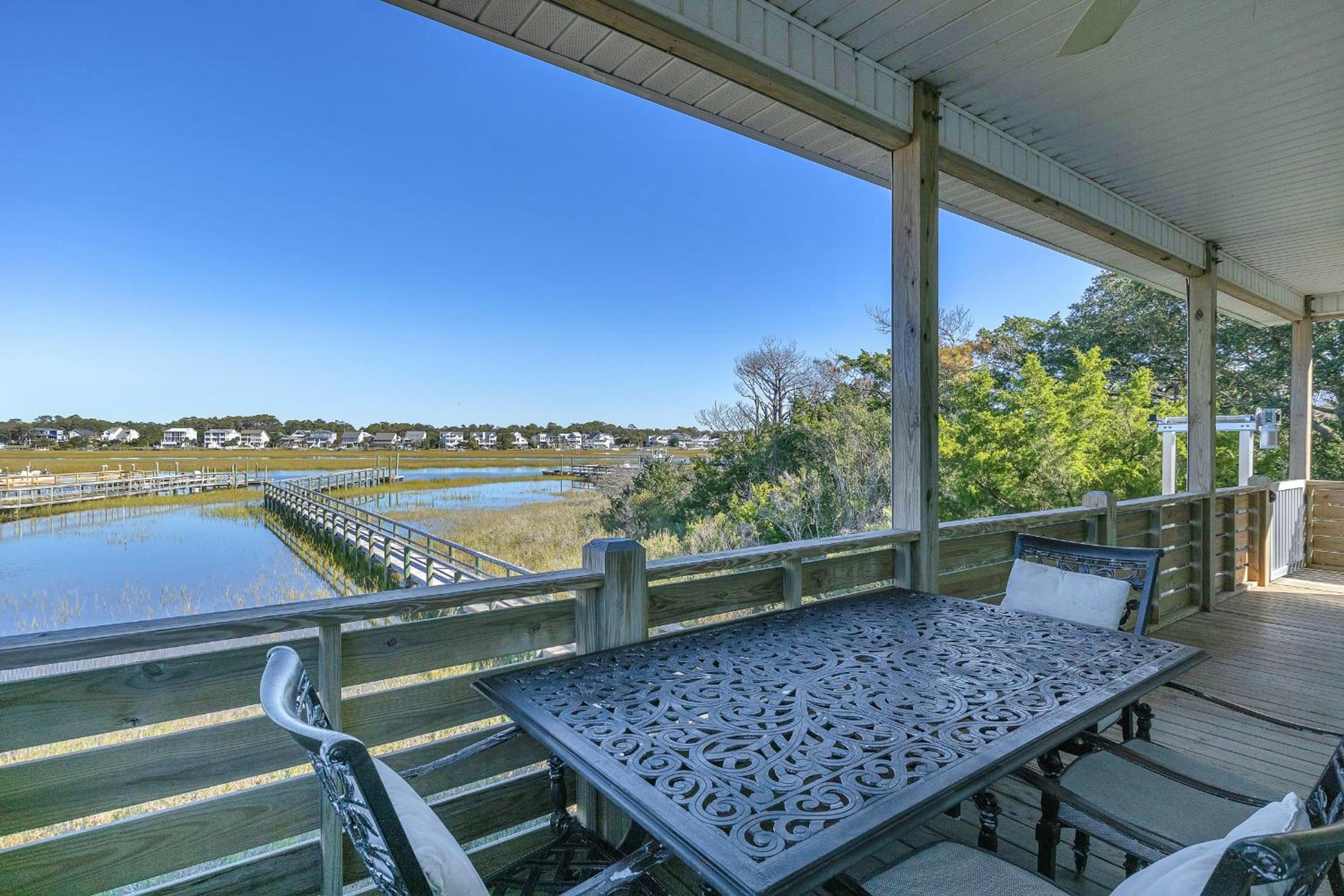 Fountains Folly by Oak Island Accommodations, photo 59